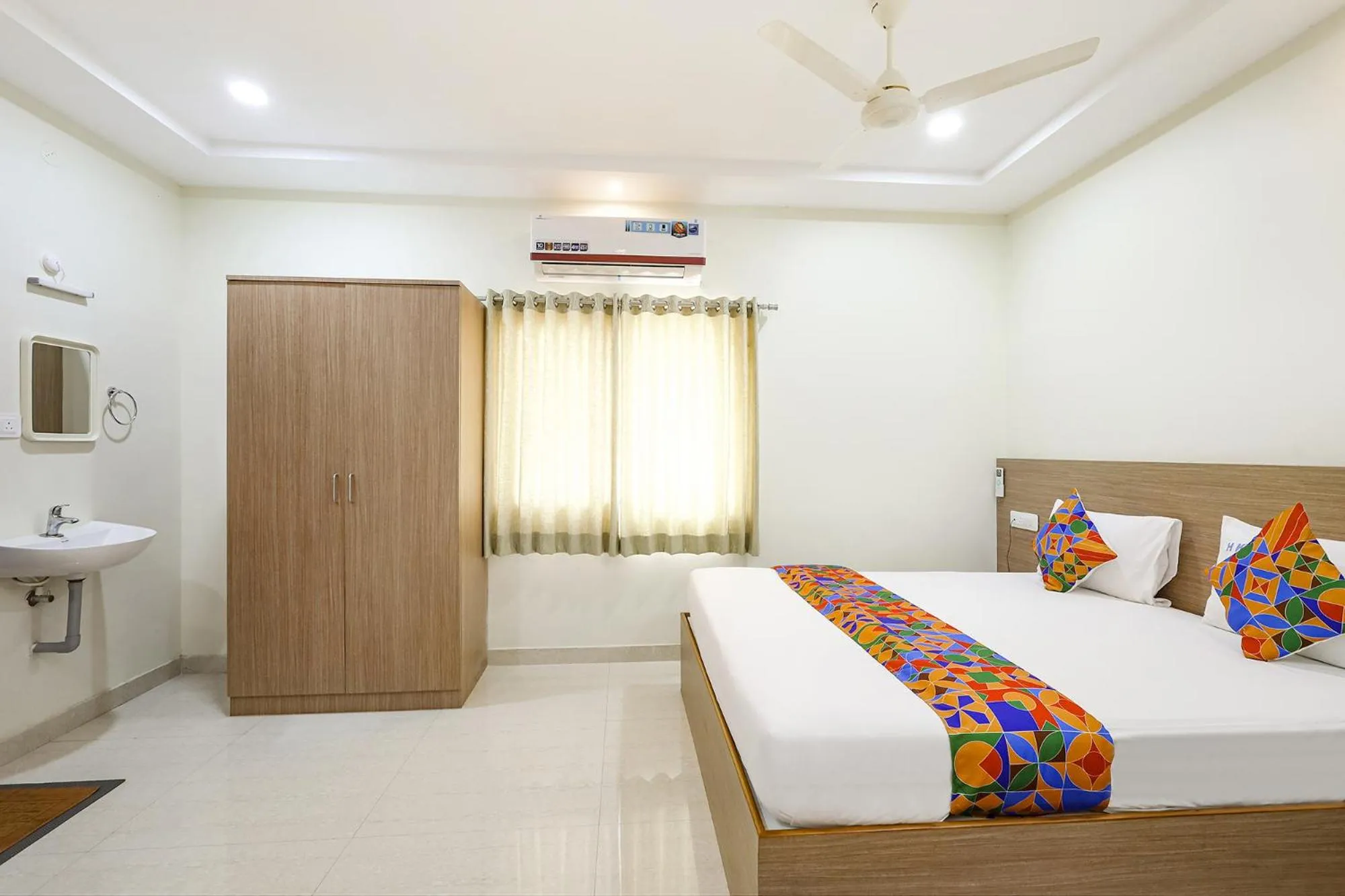 Bed in FabHotel Karthikeya Residency - Tirupati Bus Stand - 900m
