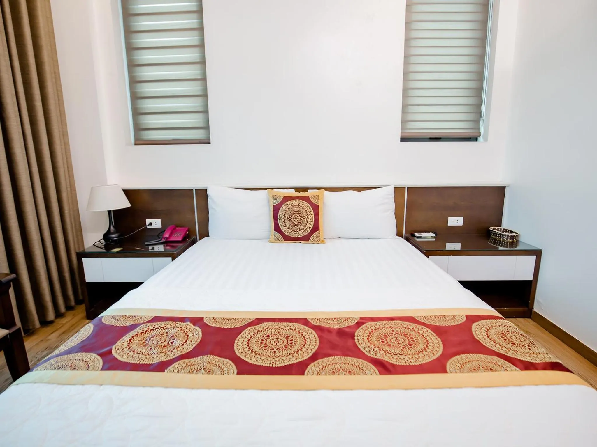 Bed in Phuong Nam Luxury Hotel Long Bien