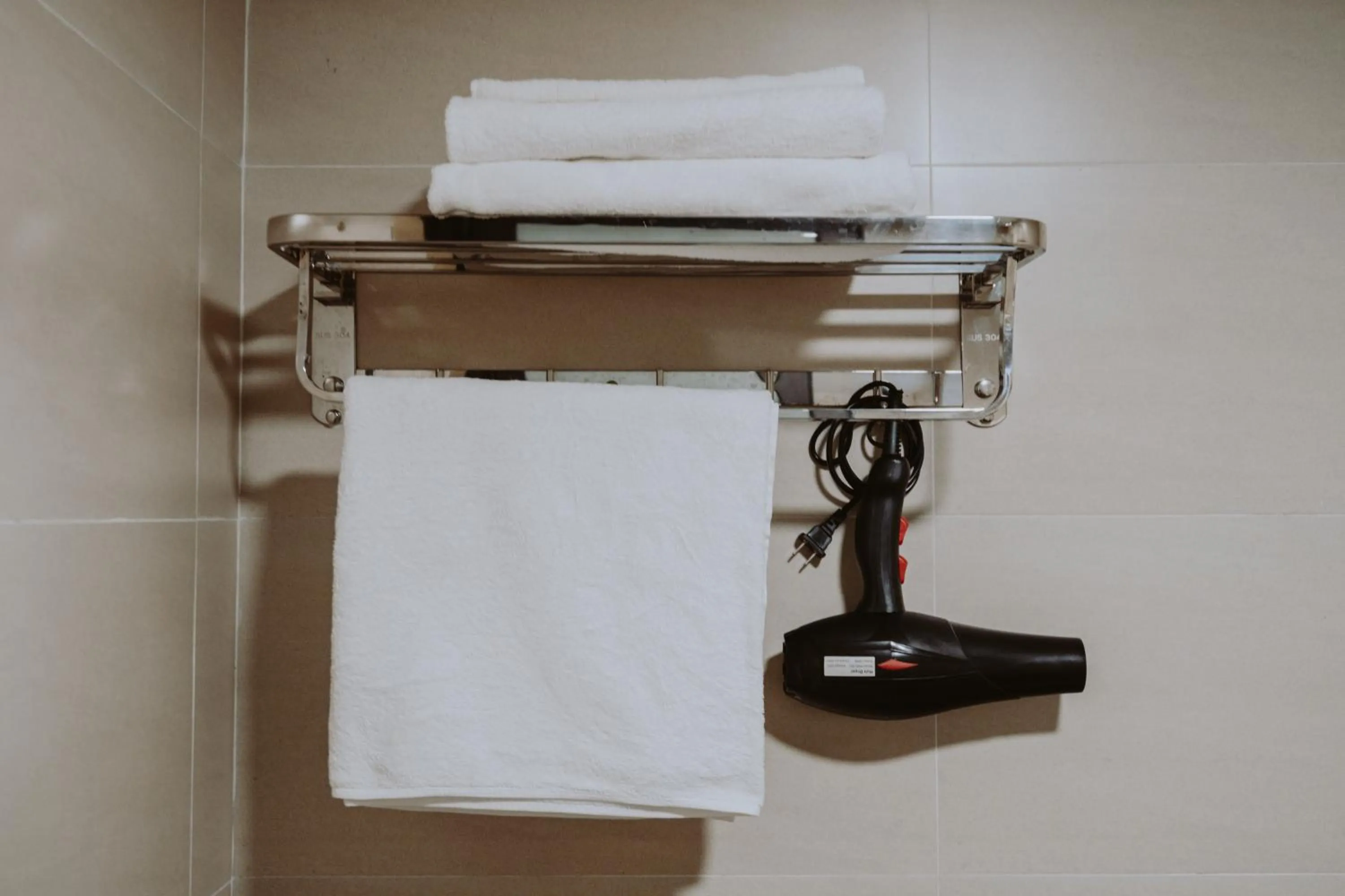 towels in Phuong Nam Luxury Hotel Long Bien