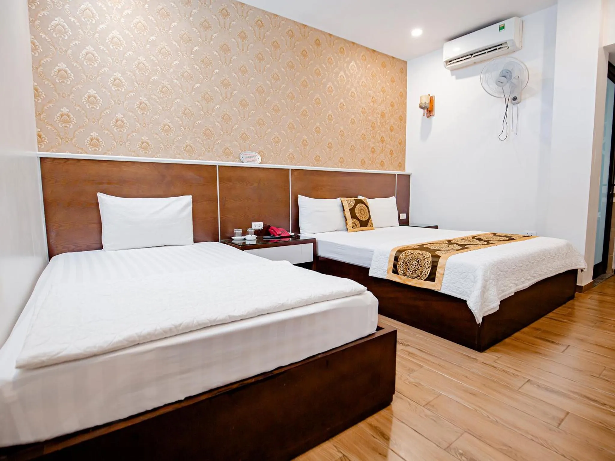 Bed in Phuong Nam Luxury Hotel Long Bien