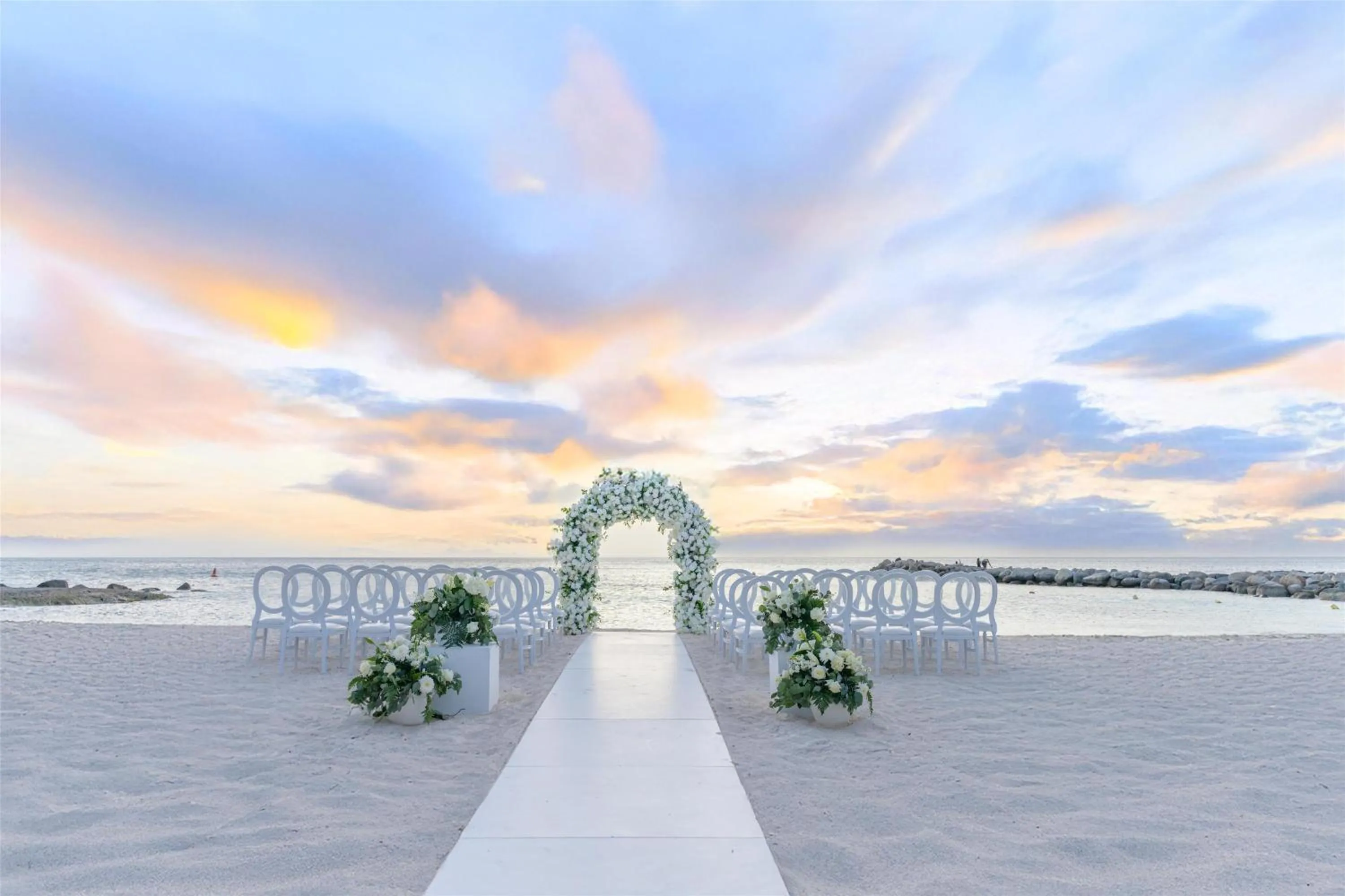 Beach in Embassy Suites By Hilton Aruba Beach Resort