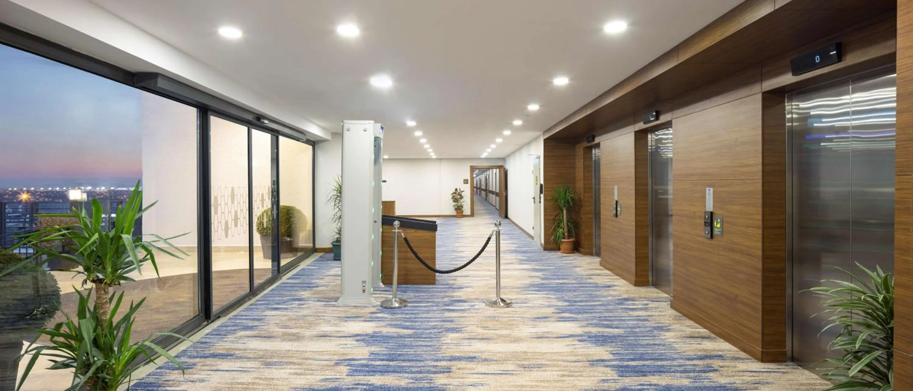 Lobby or reception in Hampton By Hilton Istanbul Airport, Arnavutkoy