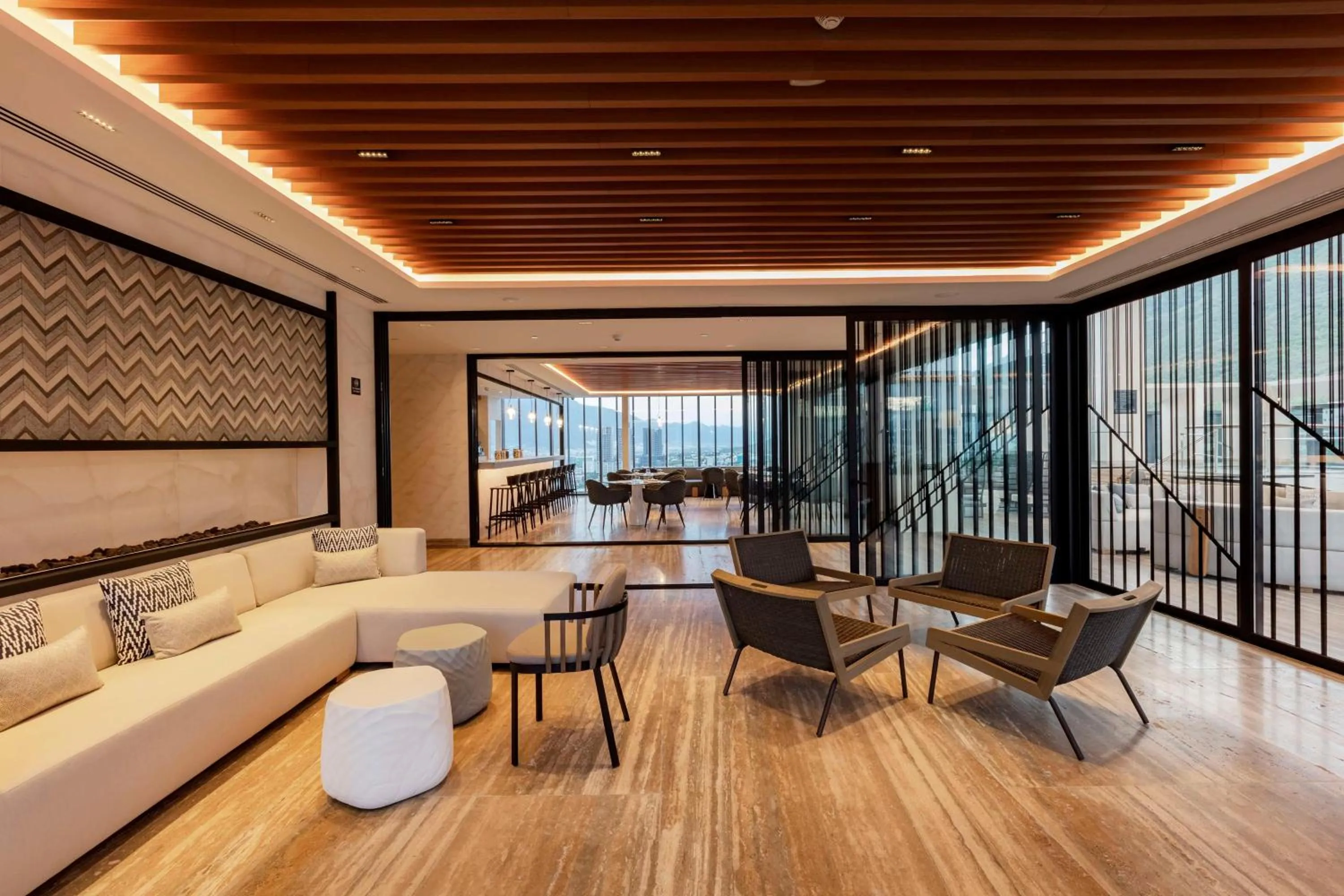 Restaurant/places to eat in Hilton Monterrey Valle