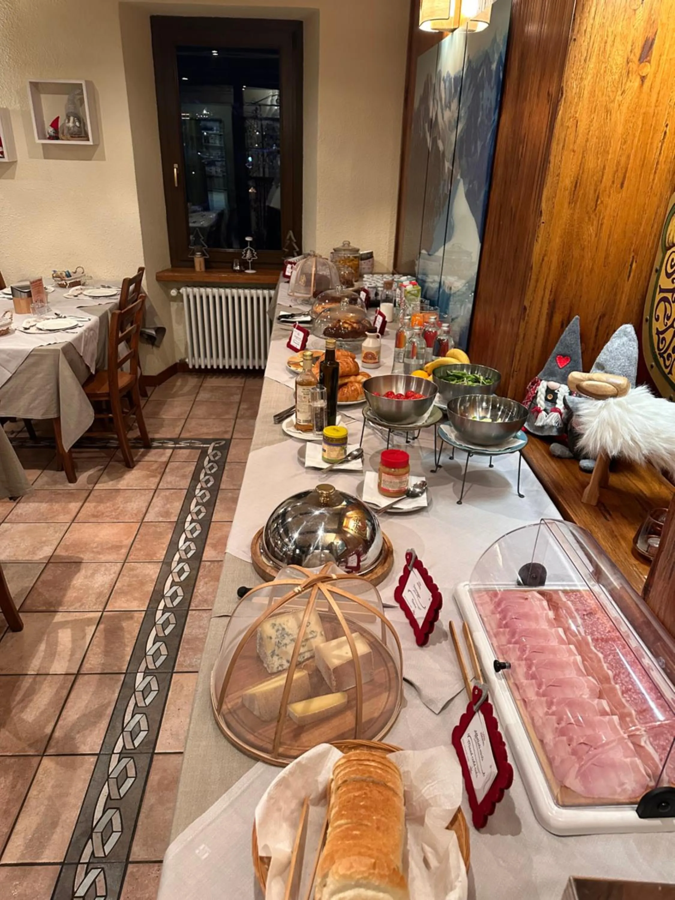 Buffet breakfast in Hotel Stella Del Nord