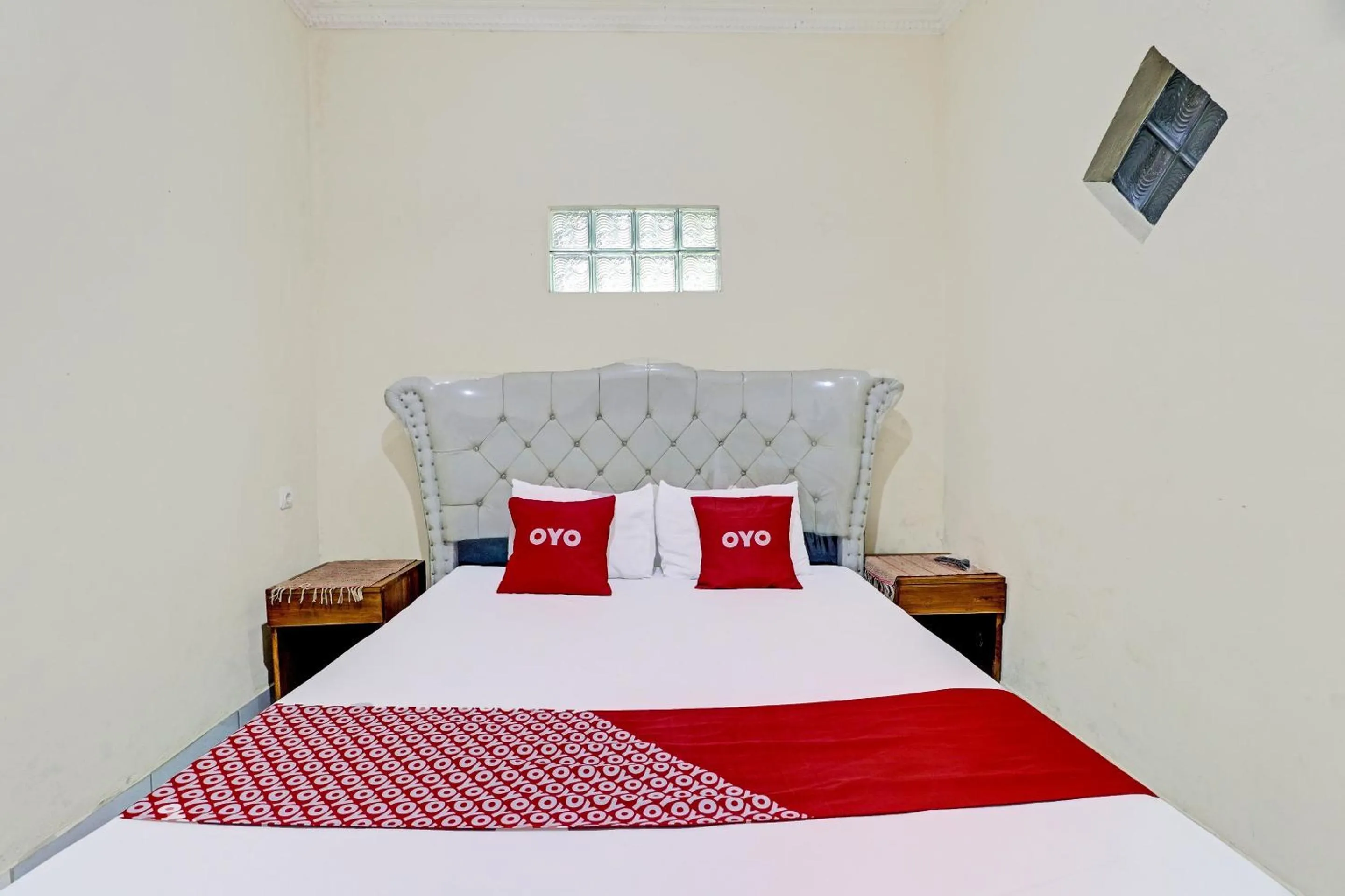 Bedroom, Bed in OYO Life 91480 Putridapisa Syariah