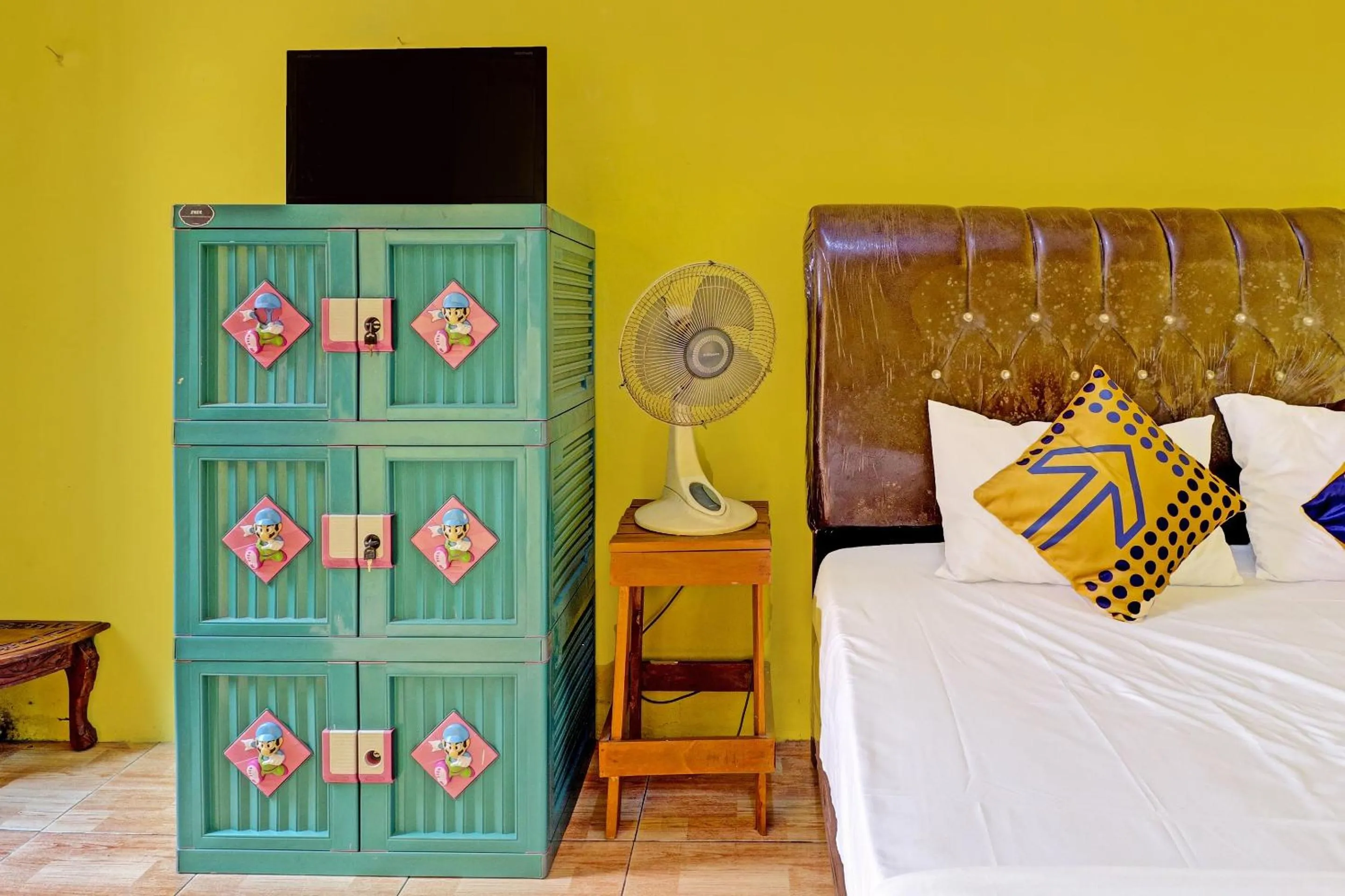 Bedroom, Bed in OYO Life 91478 Wisma Aura Syariah