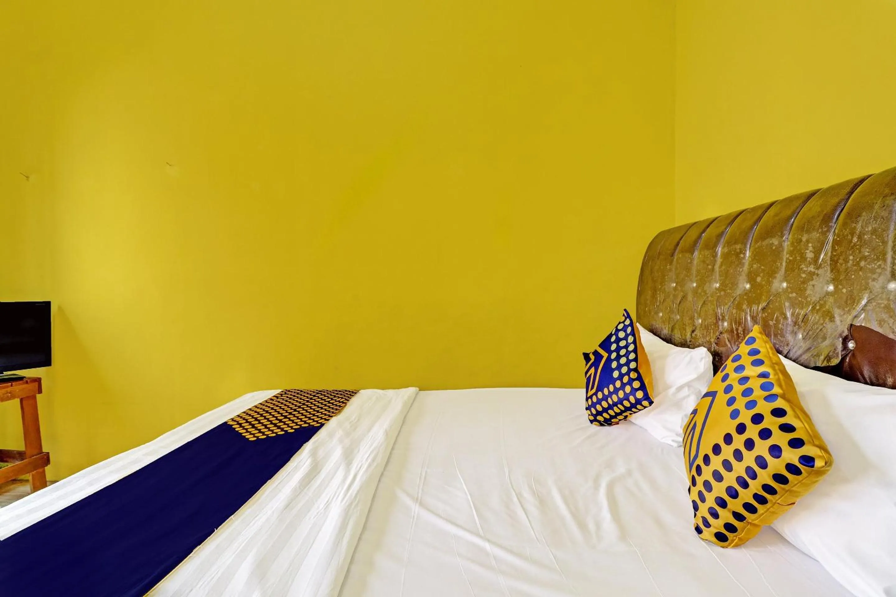 Bedroom, Bed in OYO Life 91478 Wisma Aura Syariah