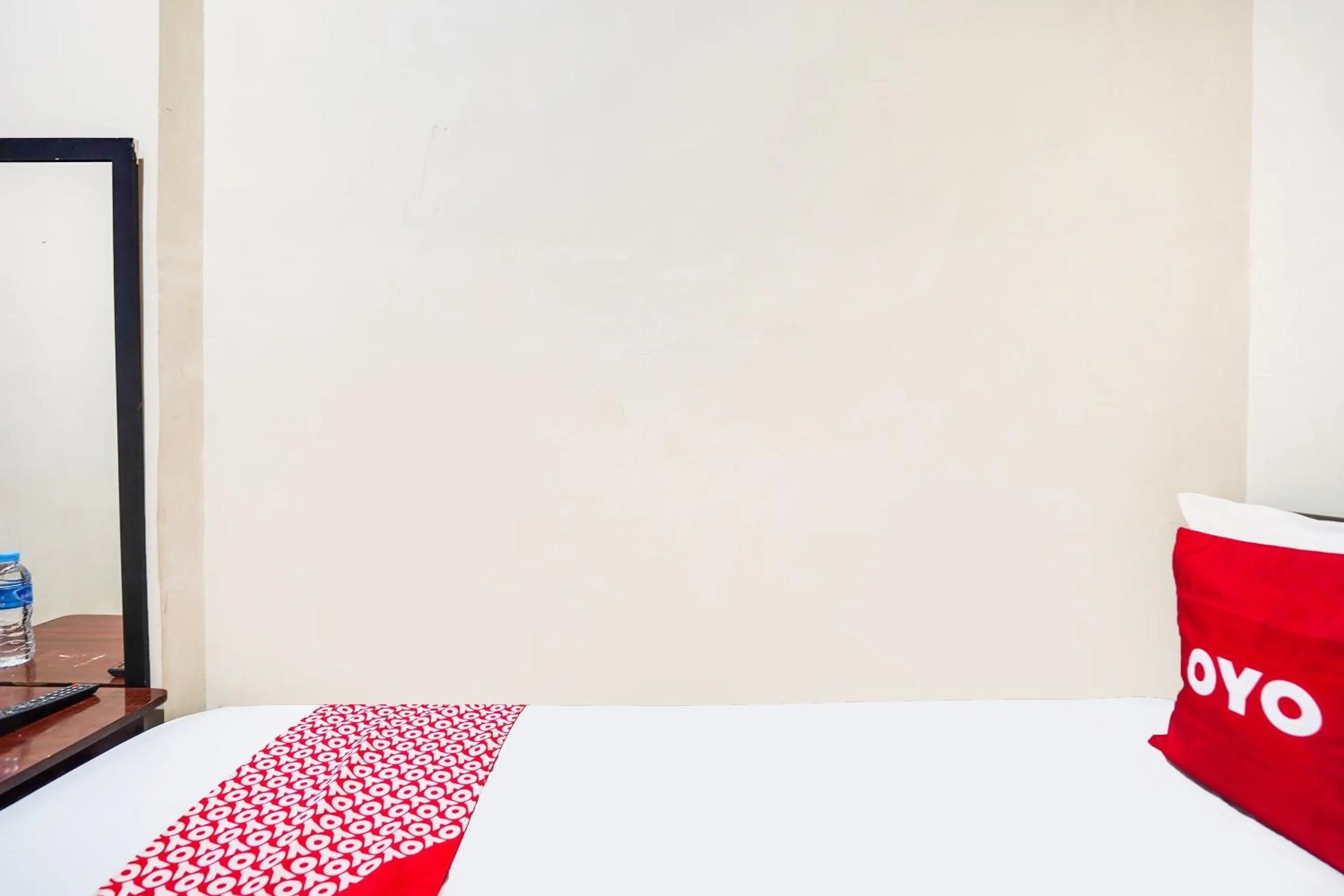 Bedroom, Bed in OYO Life 91511 Ampel Residence Syariah