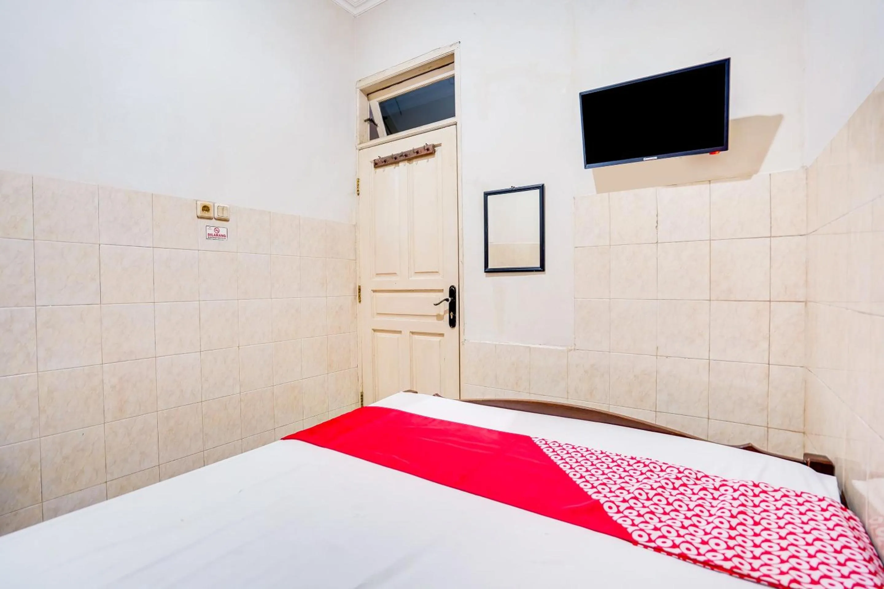 Bedroom, Bed in OYO Life 91511 Ampel Residence Syariah