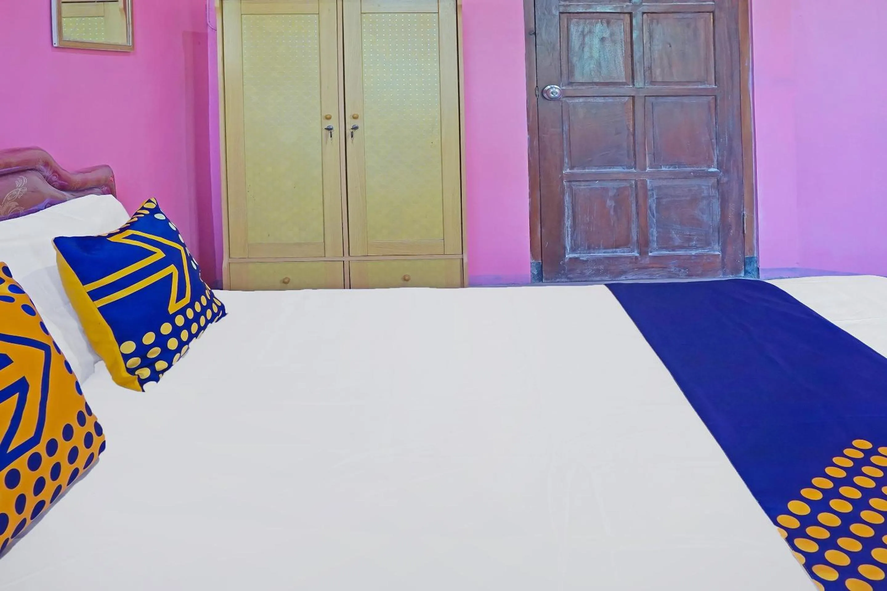 Bedroom in SPOT ON 91527 As-sakinah Homestay Syariah