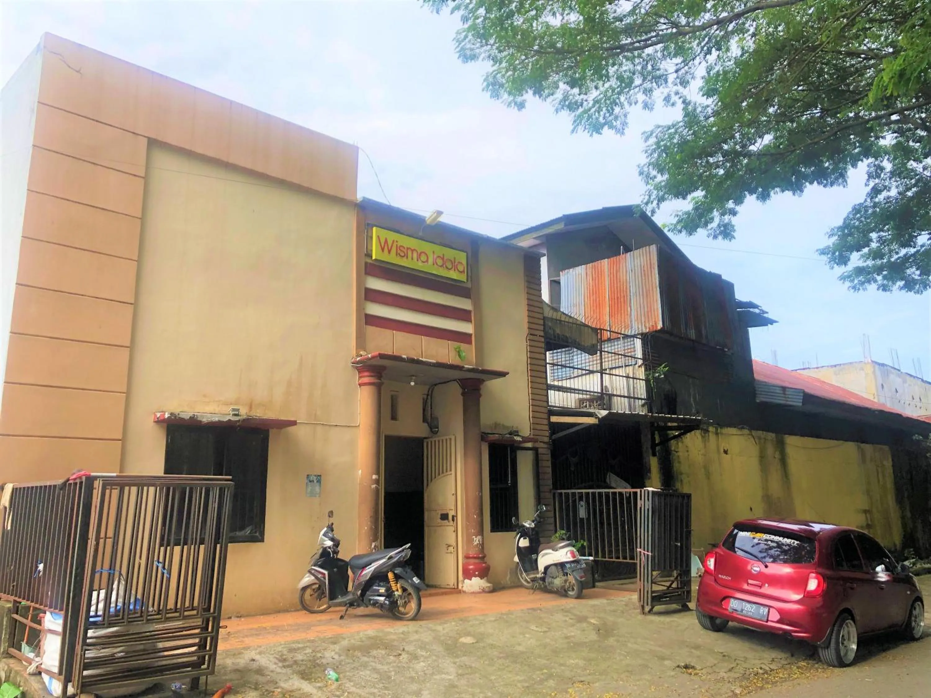 Property building in Wisma Idola Palopo