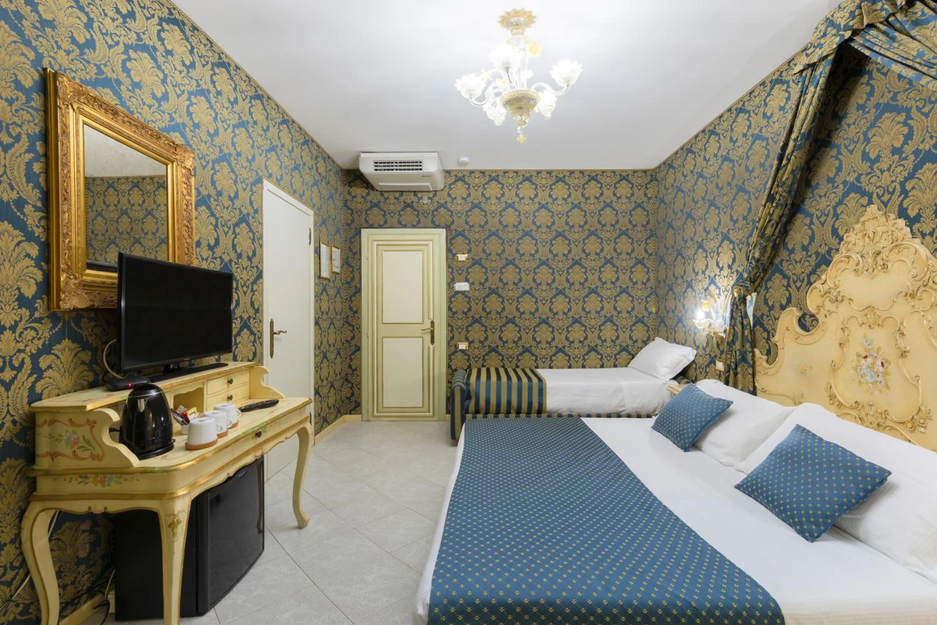Bed in Hotel San Giorgio