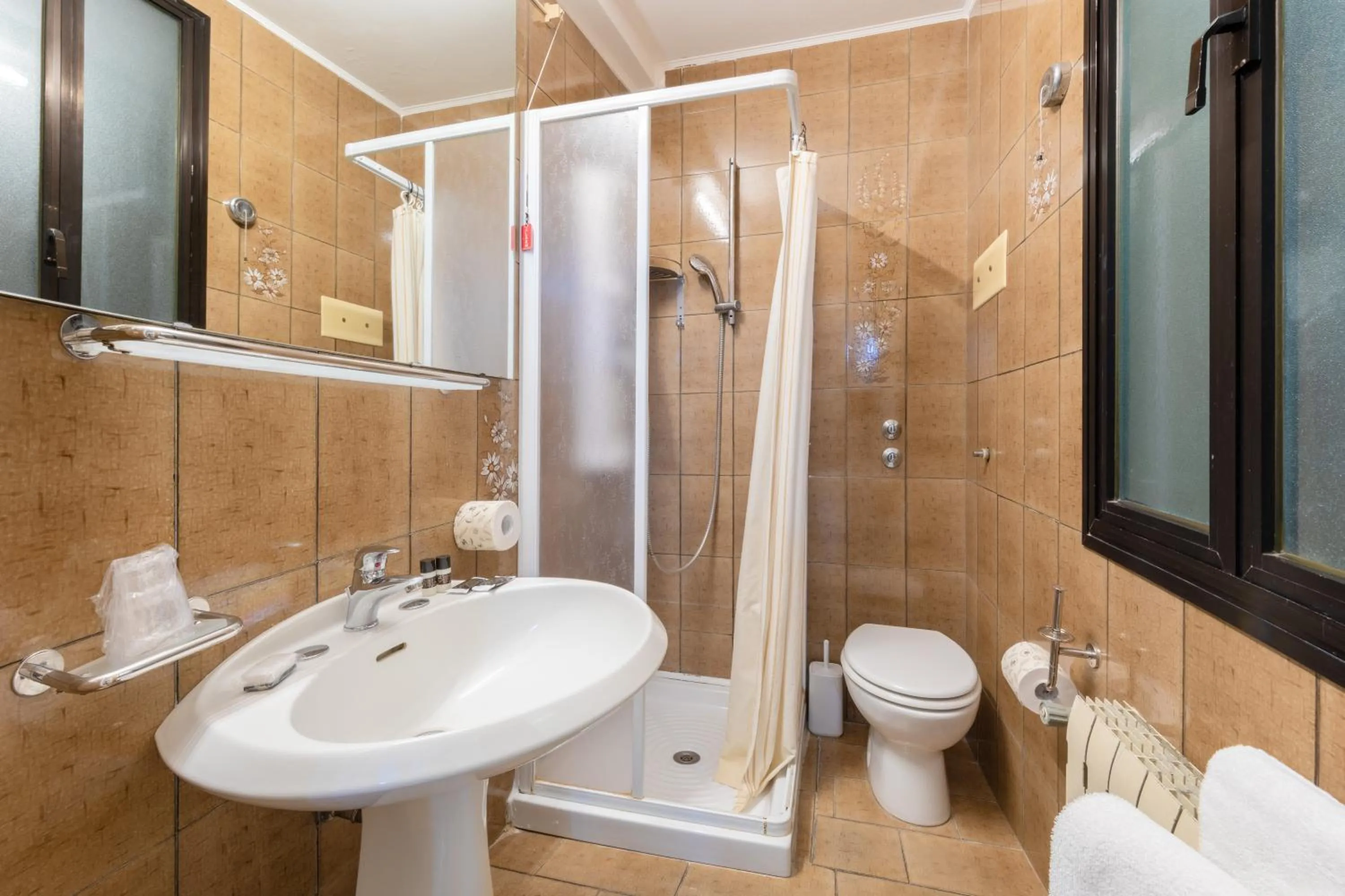 Shower in Hotel San Giorgio