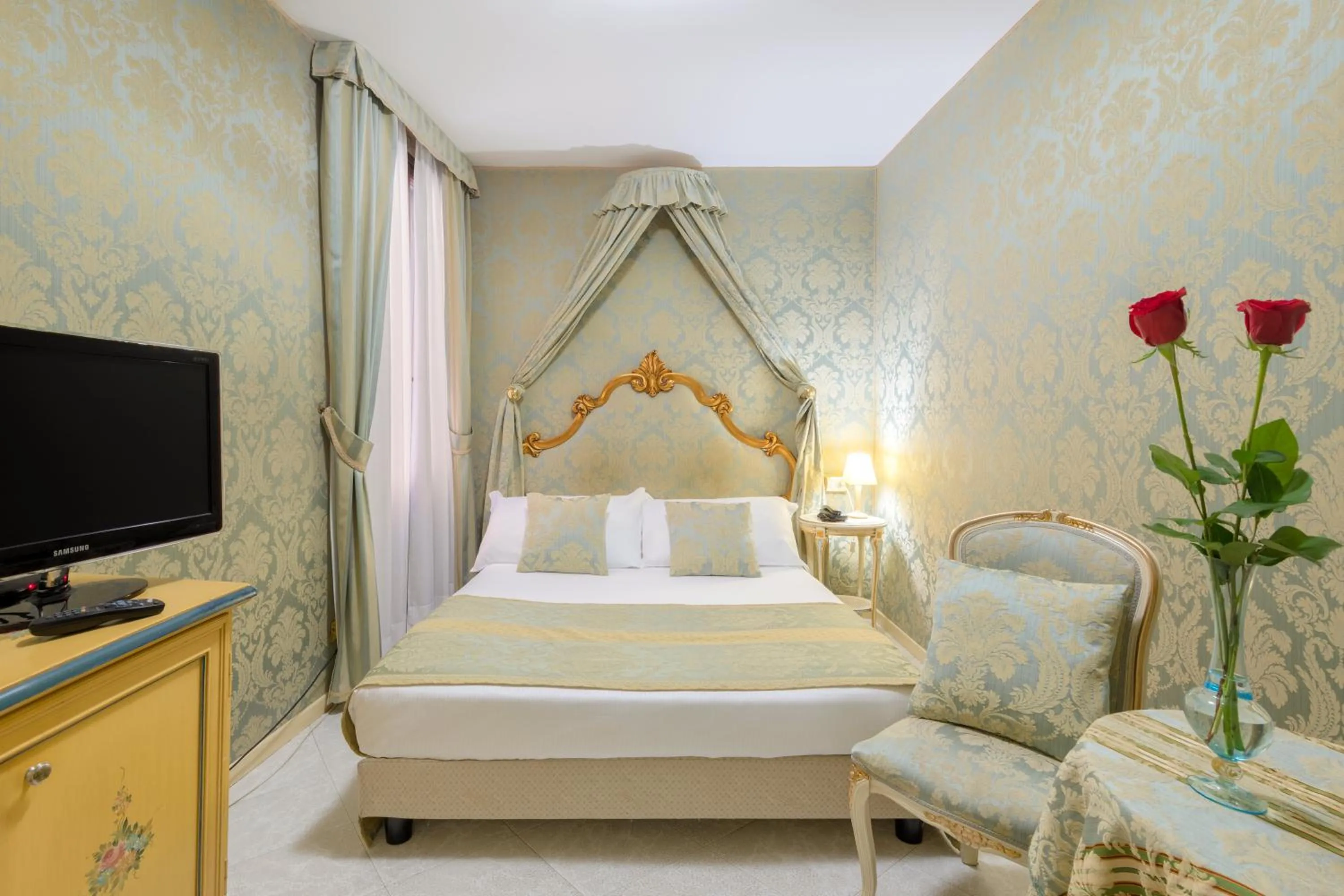 Bed in Hotel San Giorgio