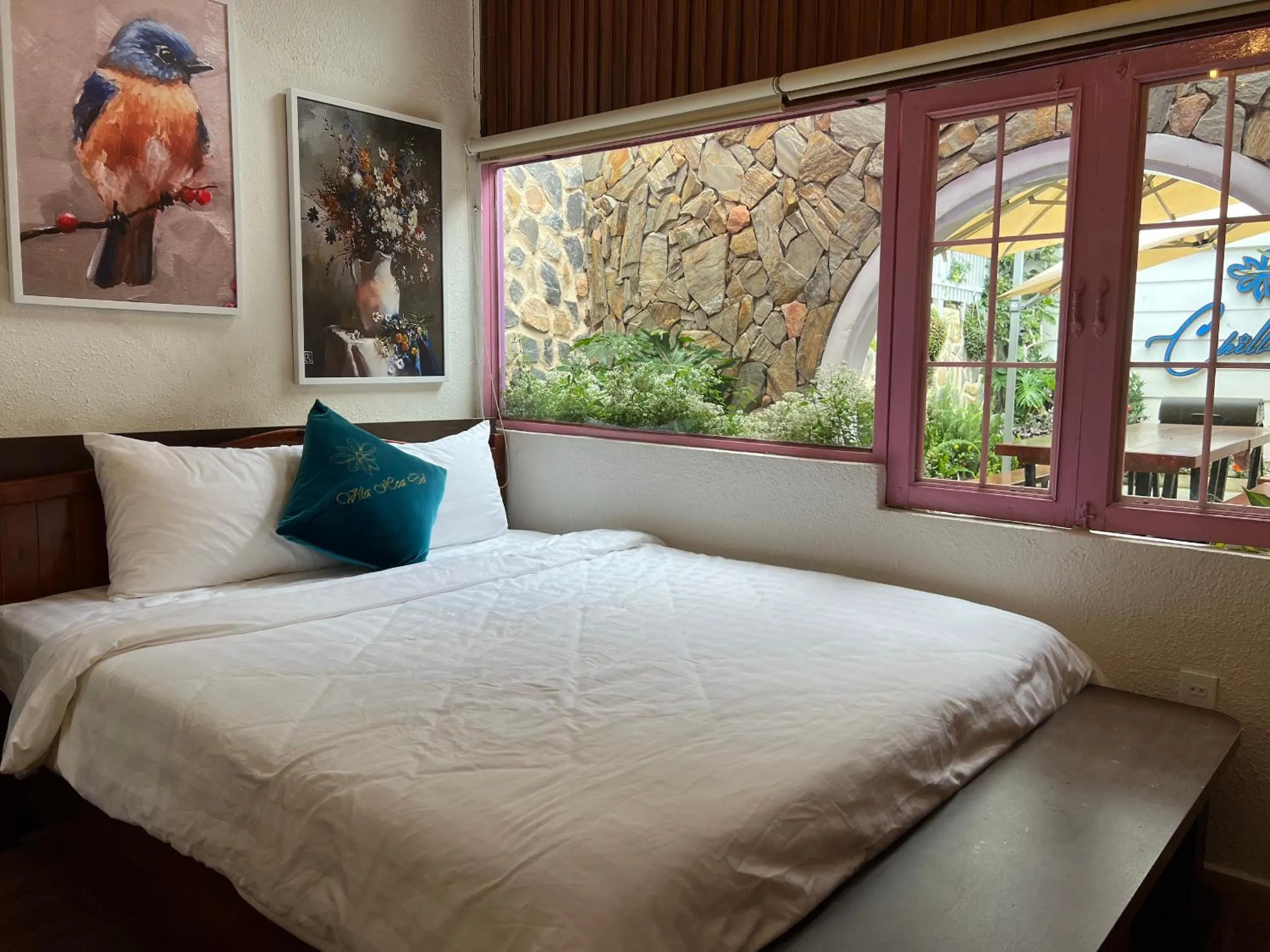 Bedroom, Bed in Villa Hoa Da