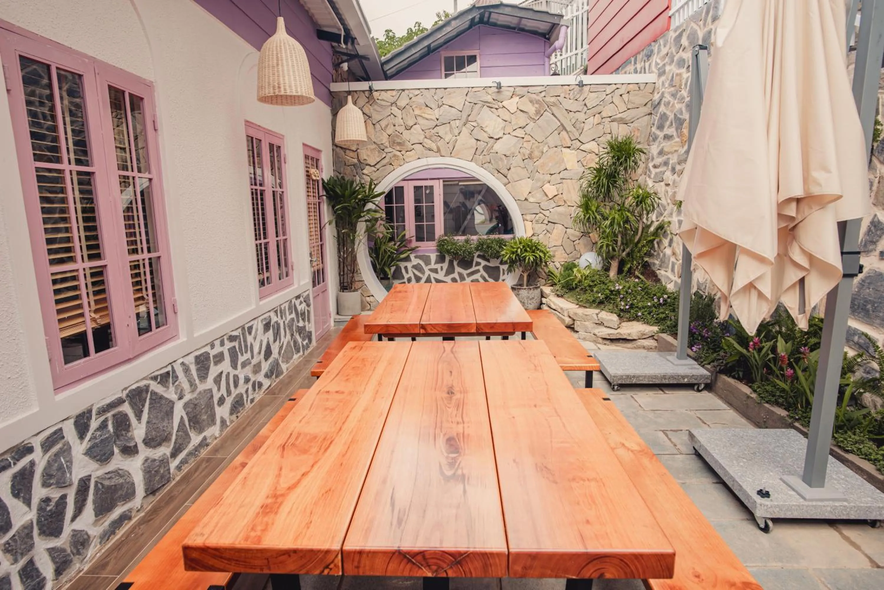 Dining area in Villa Hoa Da