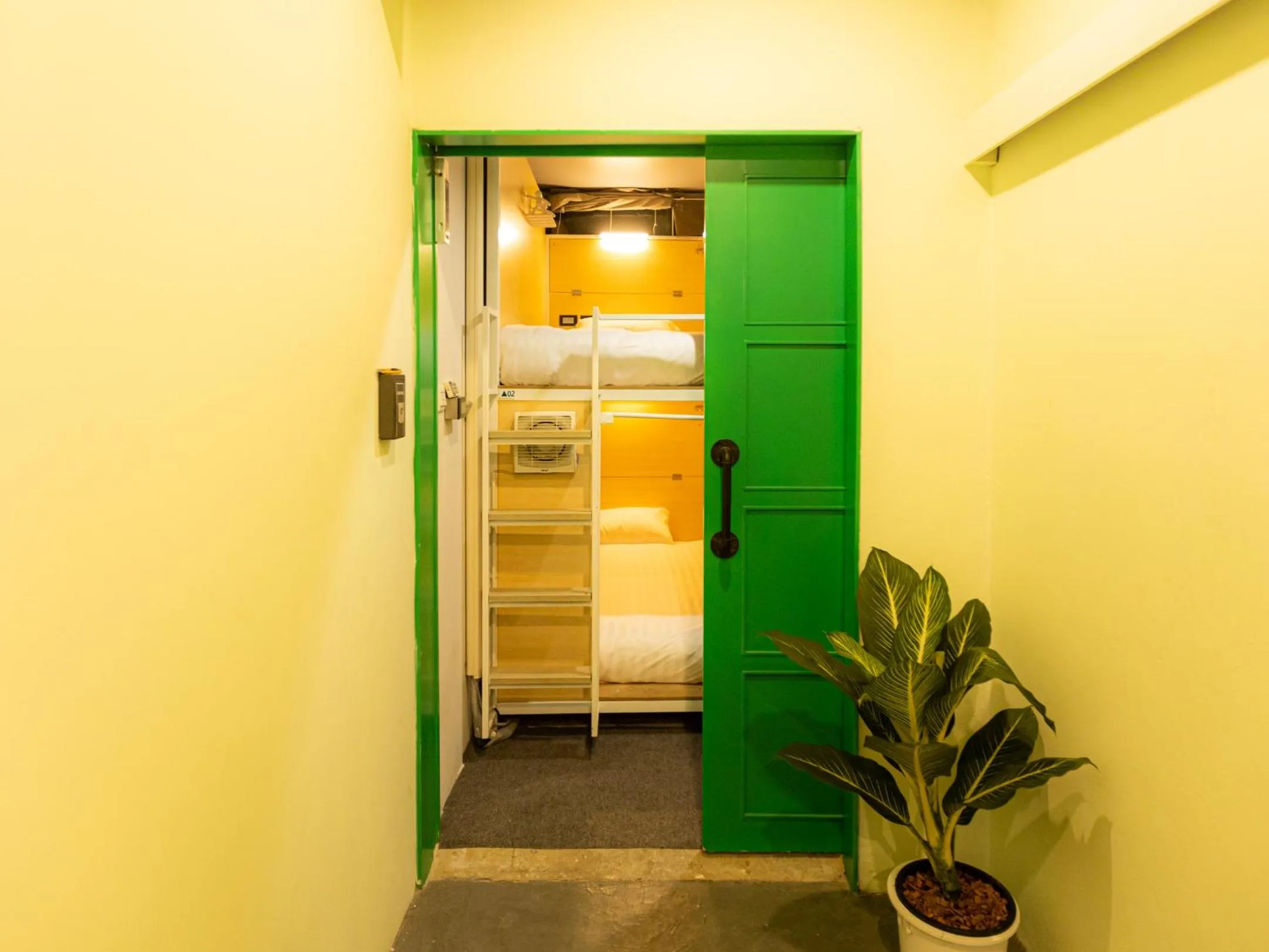 Bedroom, Bed in Khao San Social Capsule Hostel