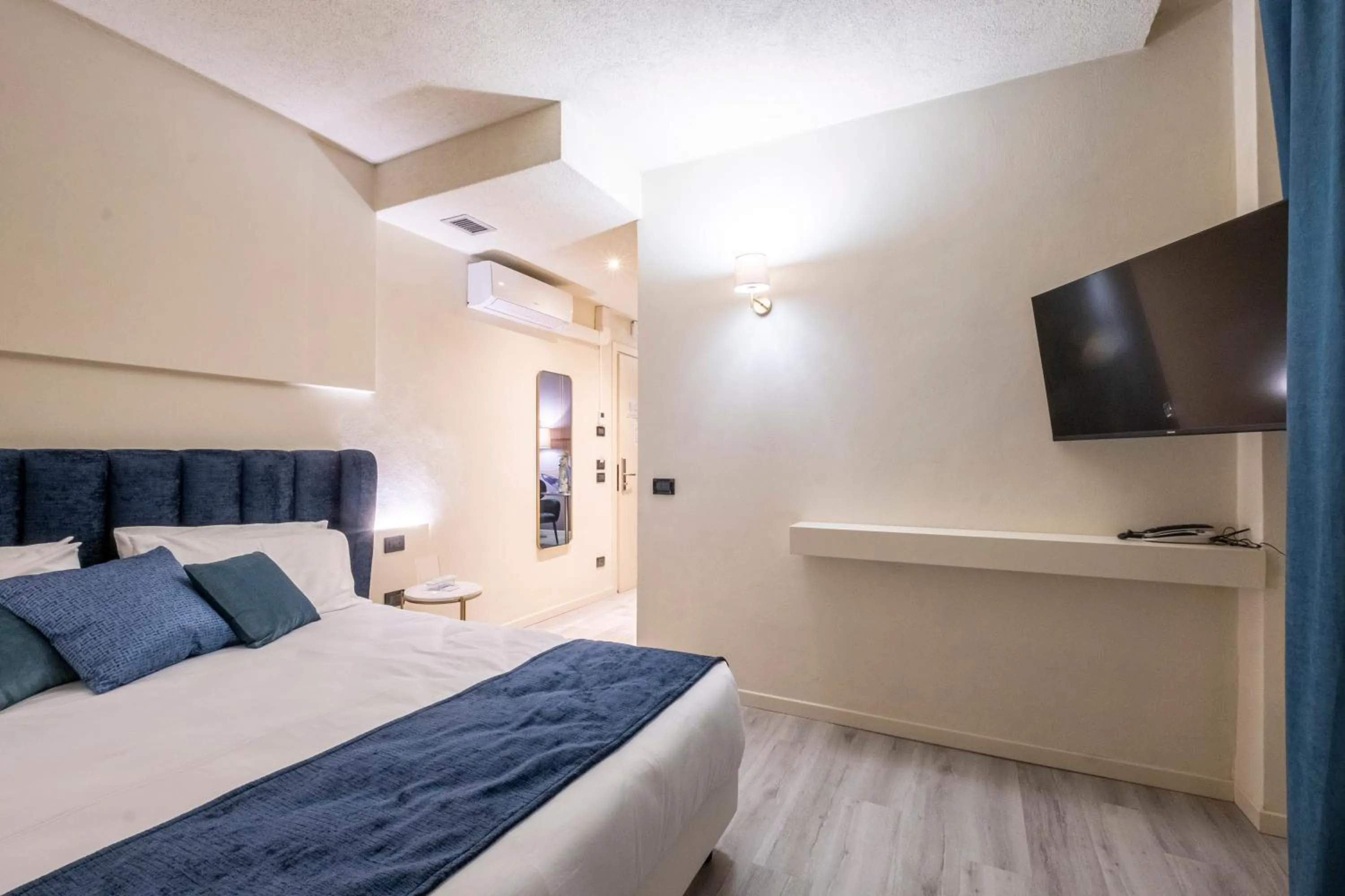 Bed in Hotel Le Palme Lago Maggiore Bike Friendly