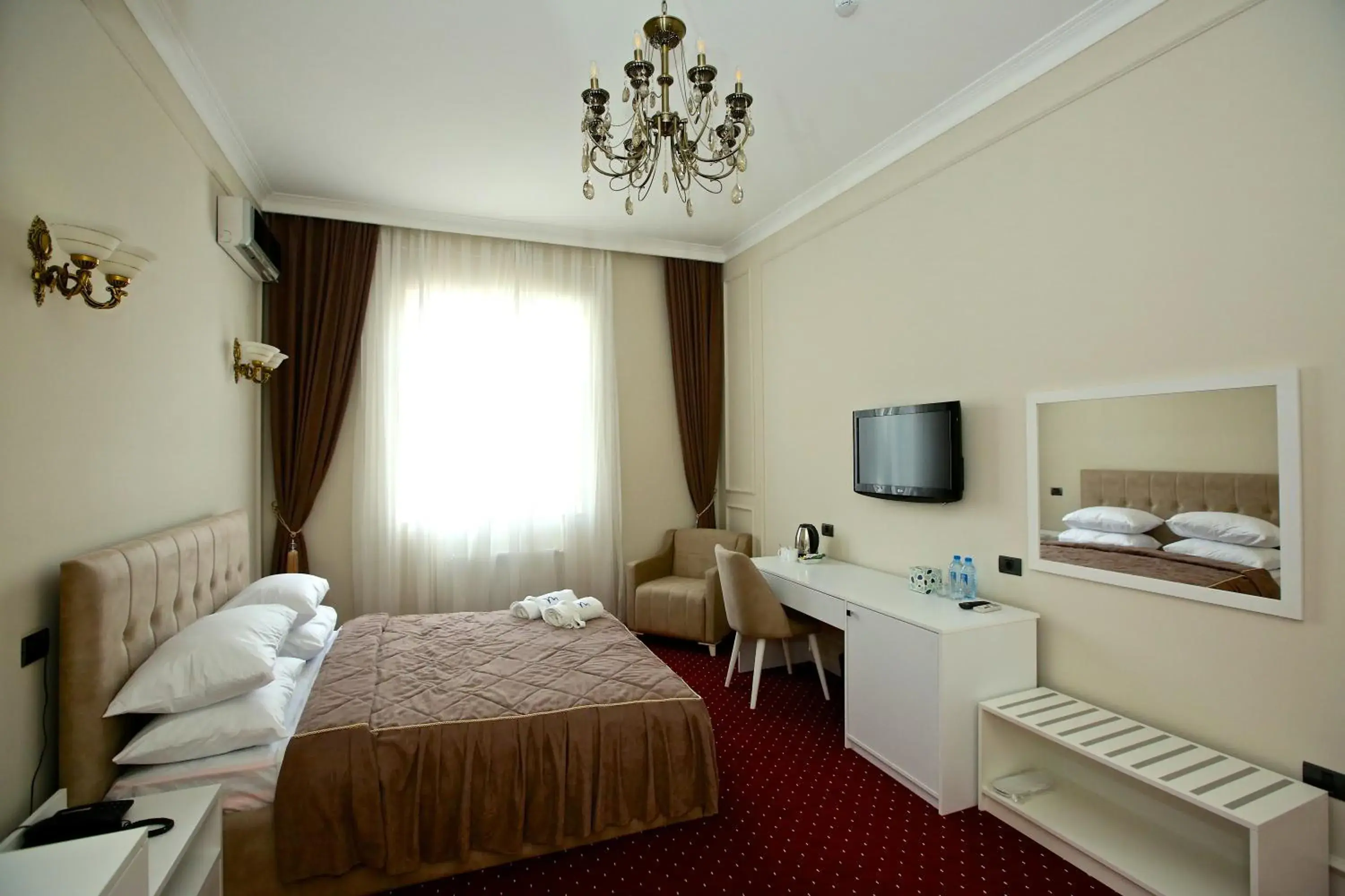 Standard Double Room - single occupancy in Miraj Hotel Standard Double Room - single occupancy in Miraj Hotel