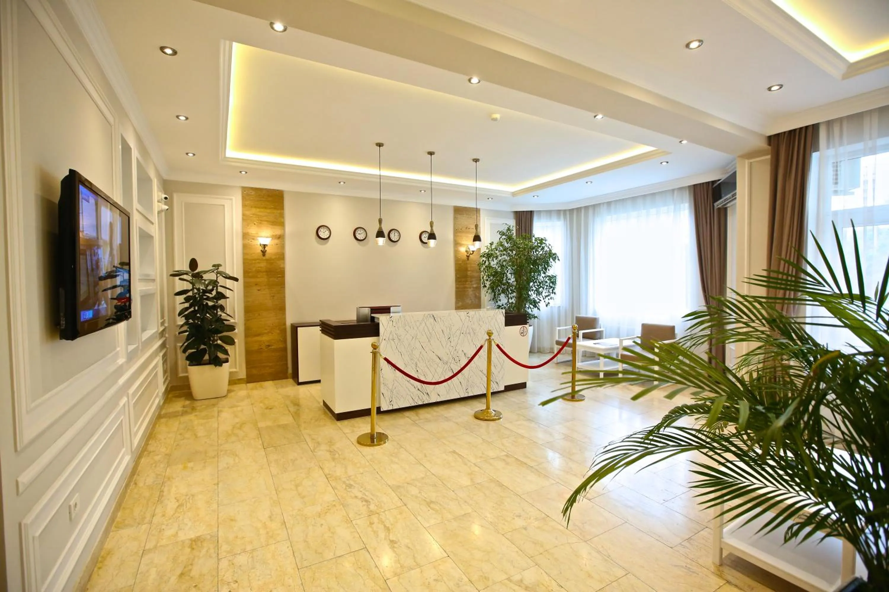 Lobby or reception in Miraj Hotel