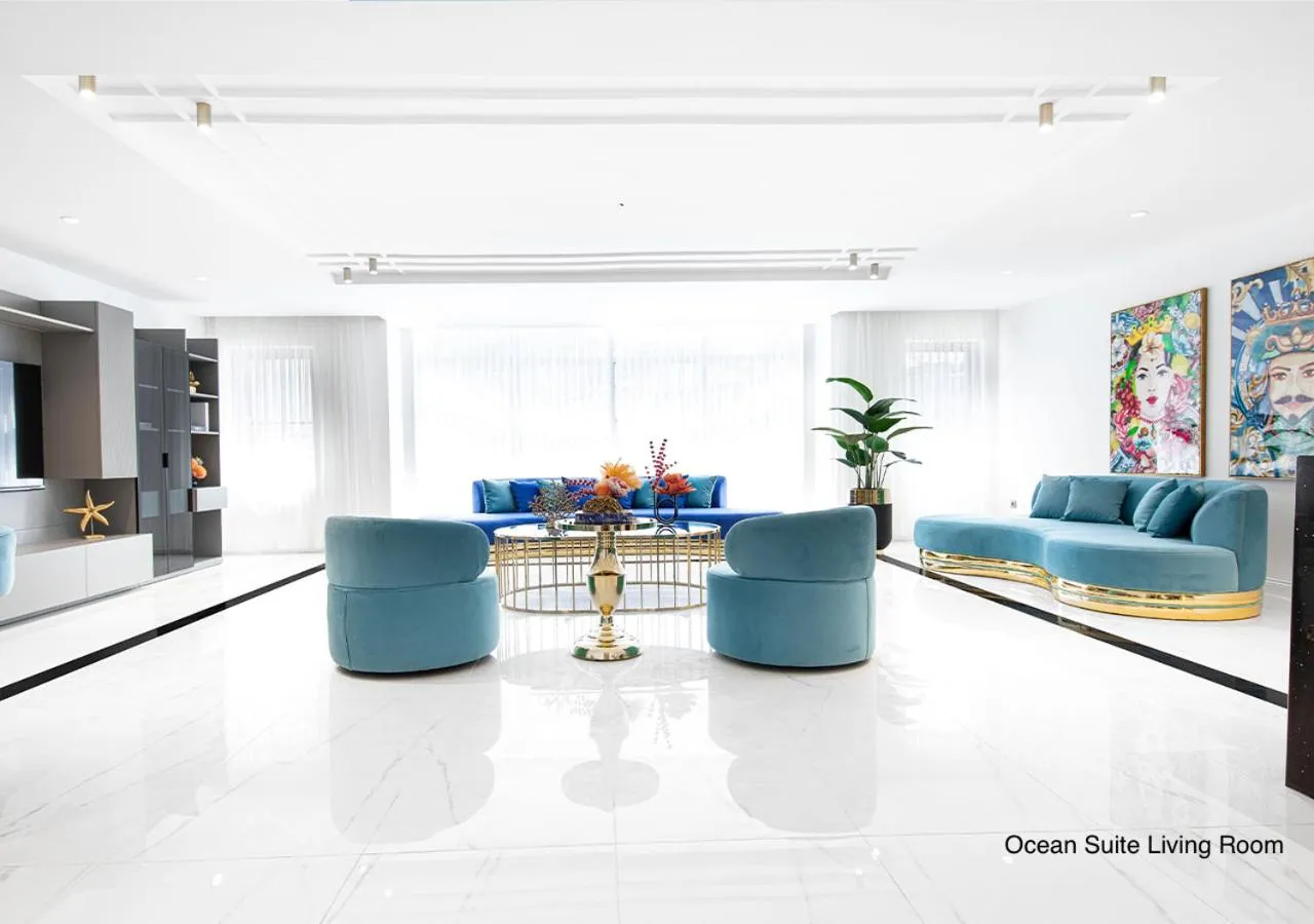 Communal lounge/ TV room in Luxury Suites by NOK ISTANBUL NISANTASI