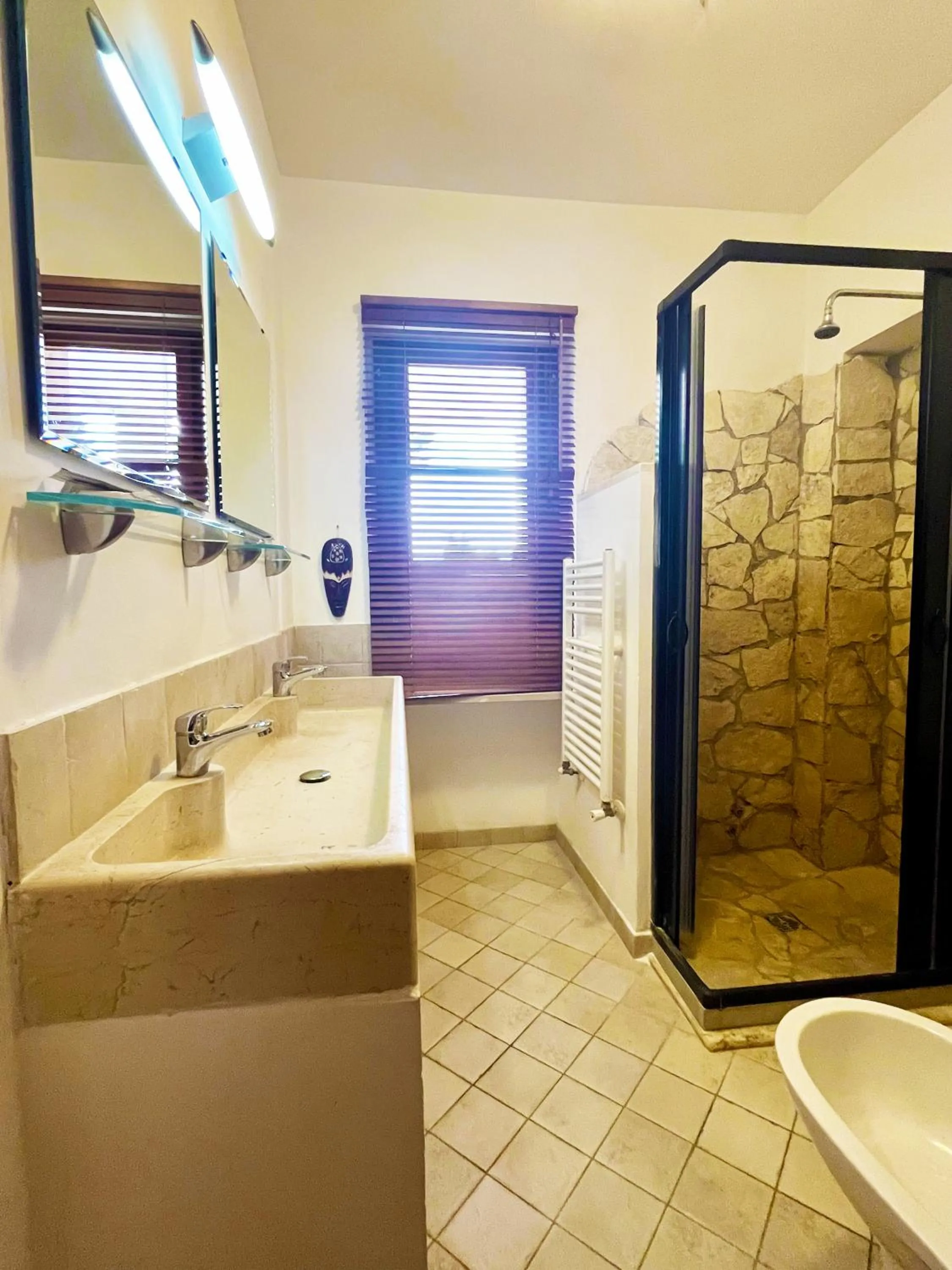 Shower in Residenza Collina Dei Pini