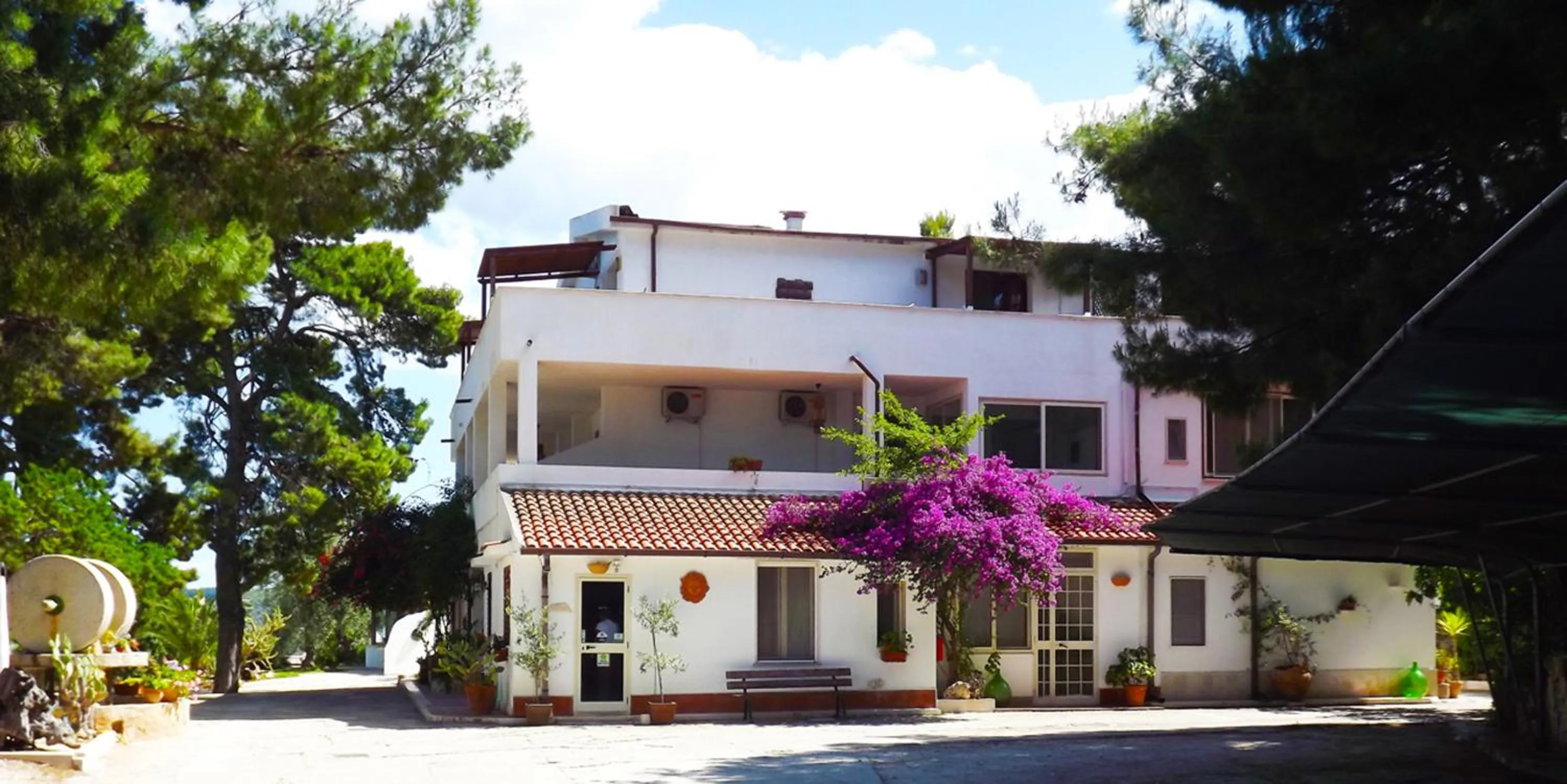 Property building in Residenza Collina Dei Pini