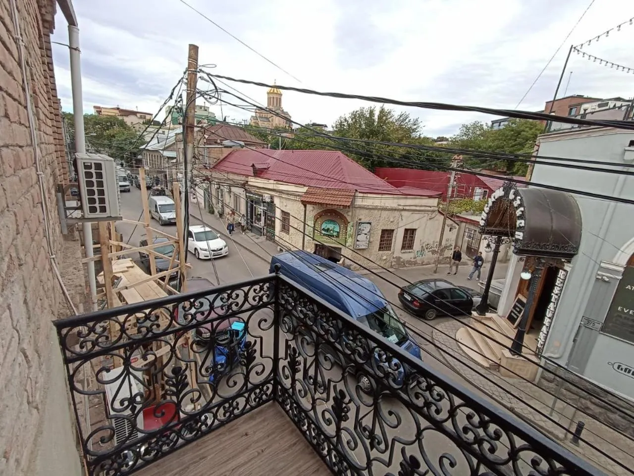 Property building in Hotel Guri