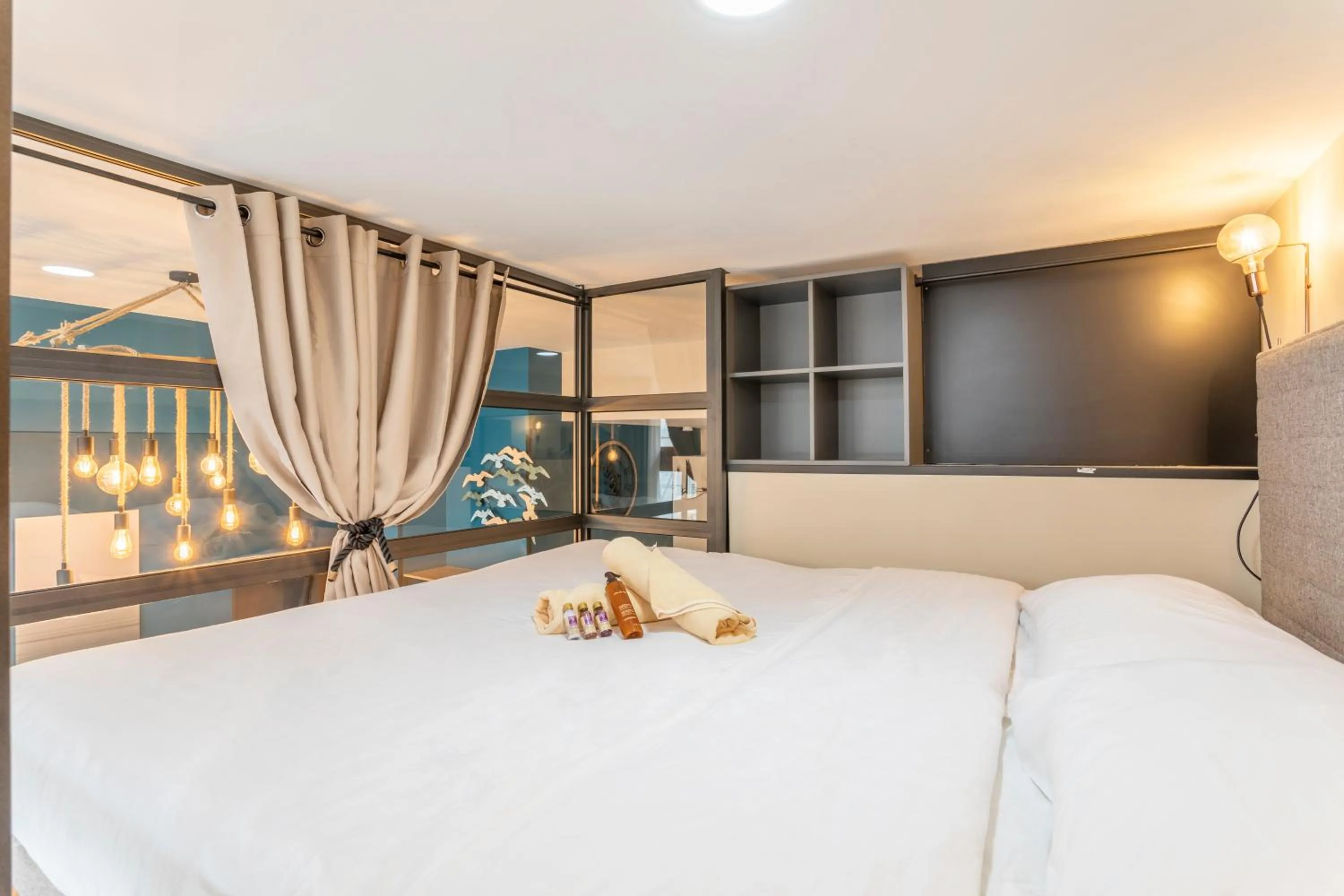 Bed in ADIRA Résid'Marseille Vieux-port 2 étoiles