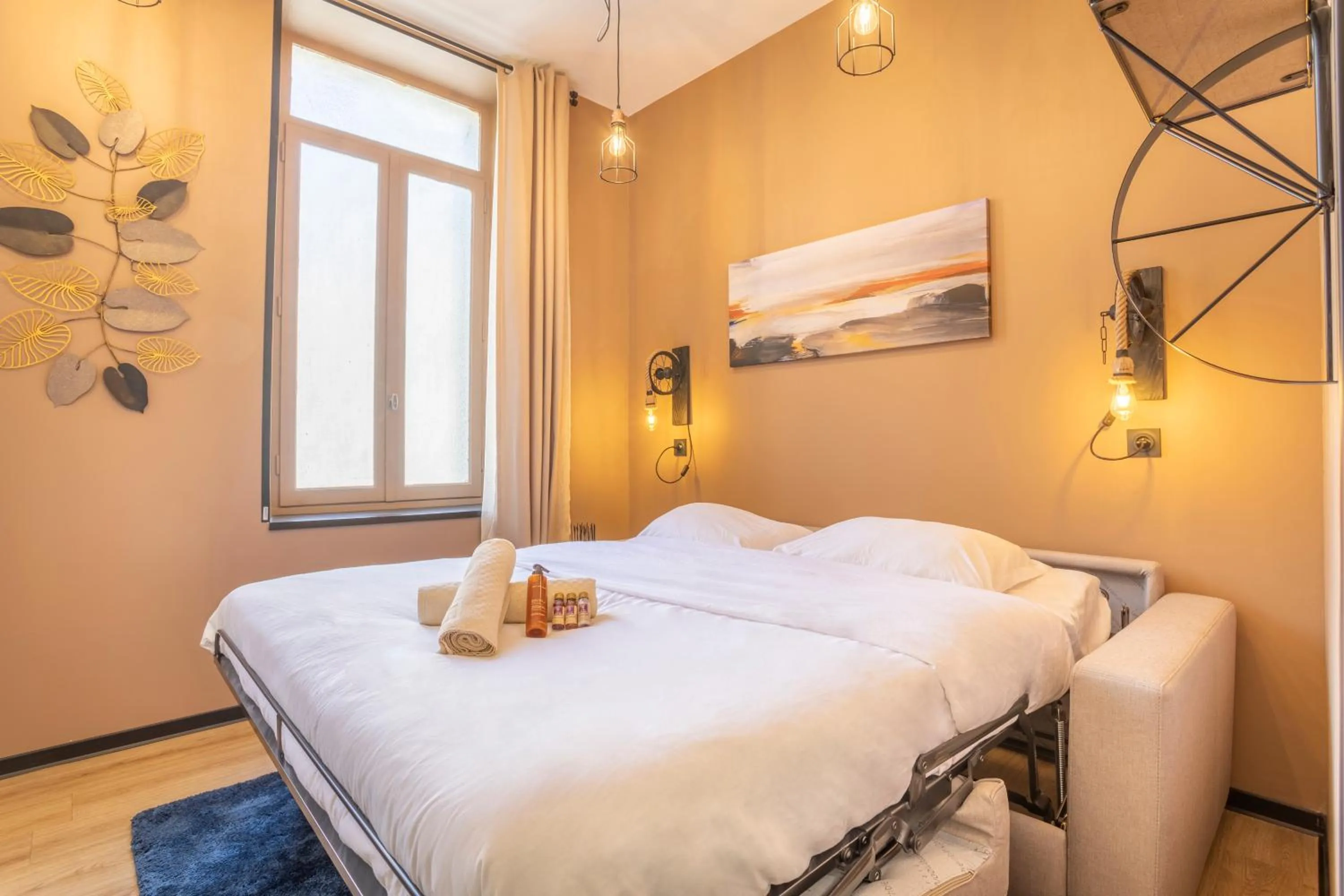 Bed in ADIRA Résid'Marseille Vieux-port 2 étoiles