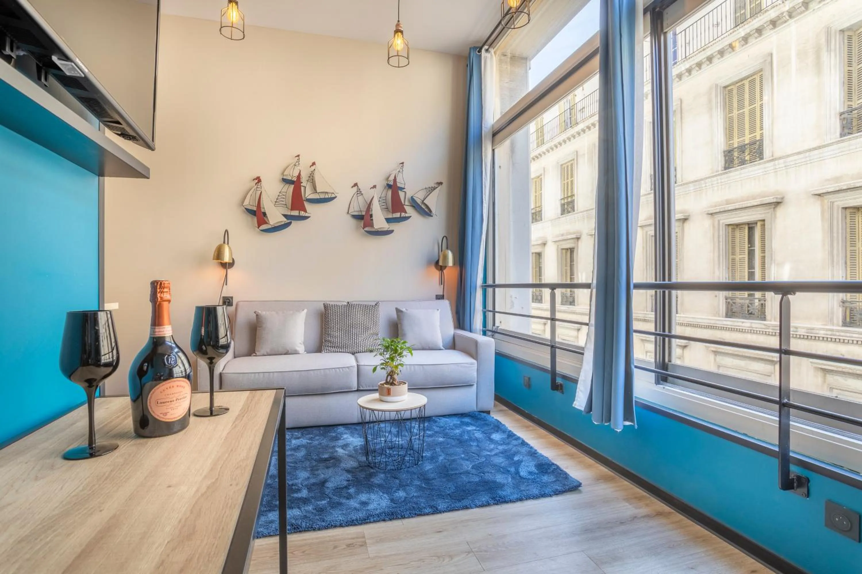 Living room in ADIRA Résid'Marseille Vieux-port 2 étoiles