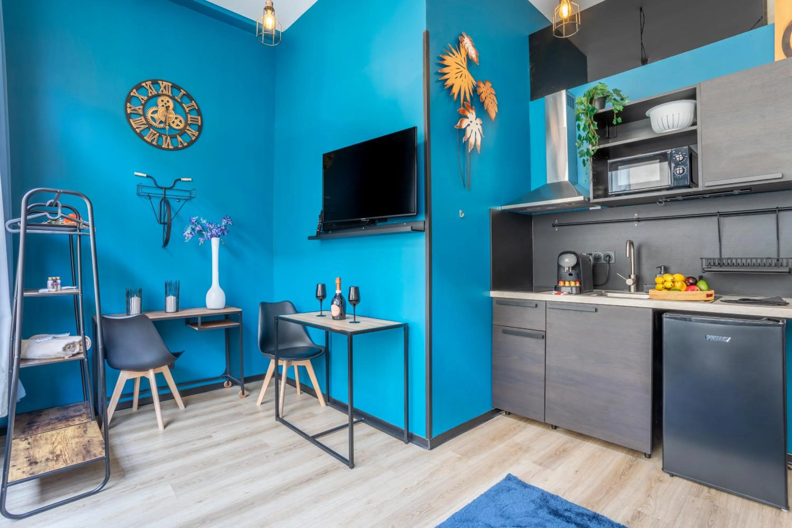 TV and multimedia in ADIRA Résid'Marseille Vieux-port 2 étoiles