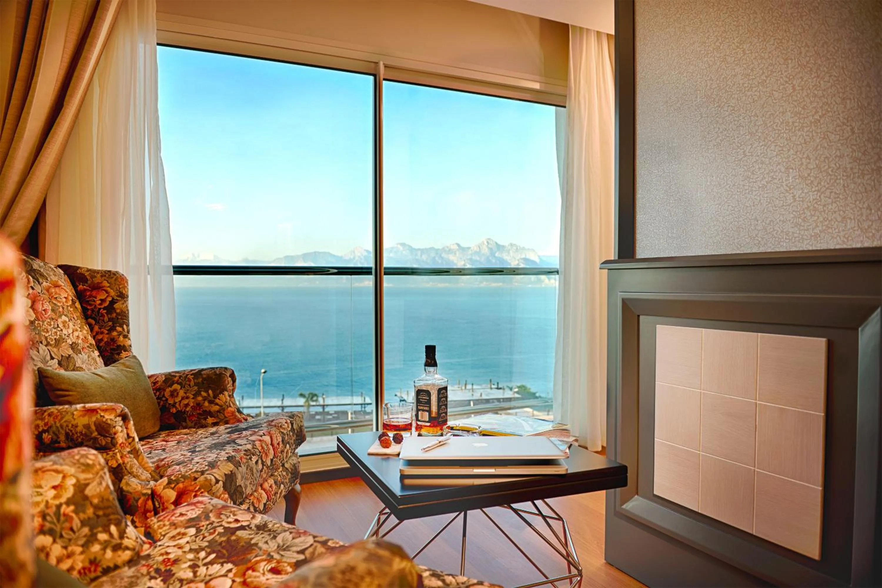 Food and drinks in Prime Boutique Hotel