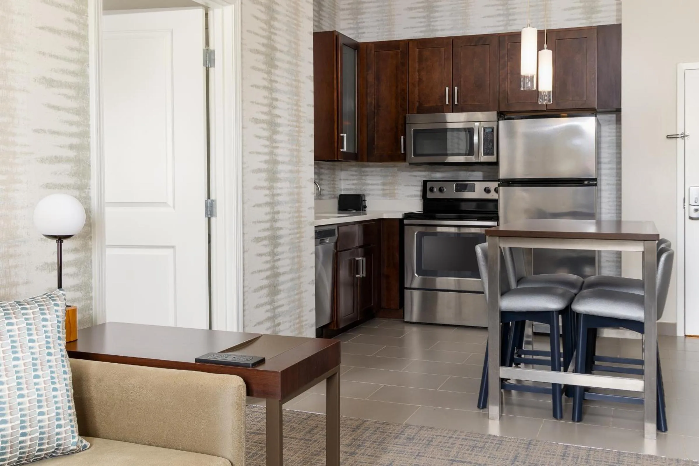 oven in Residence Inn by Marriott Columbus Polaris