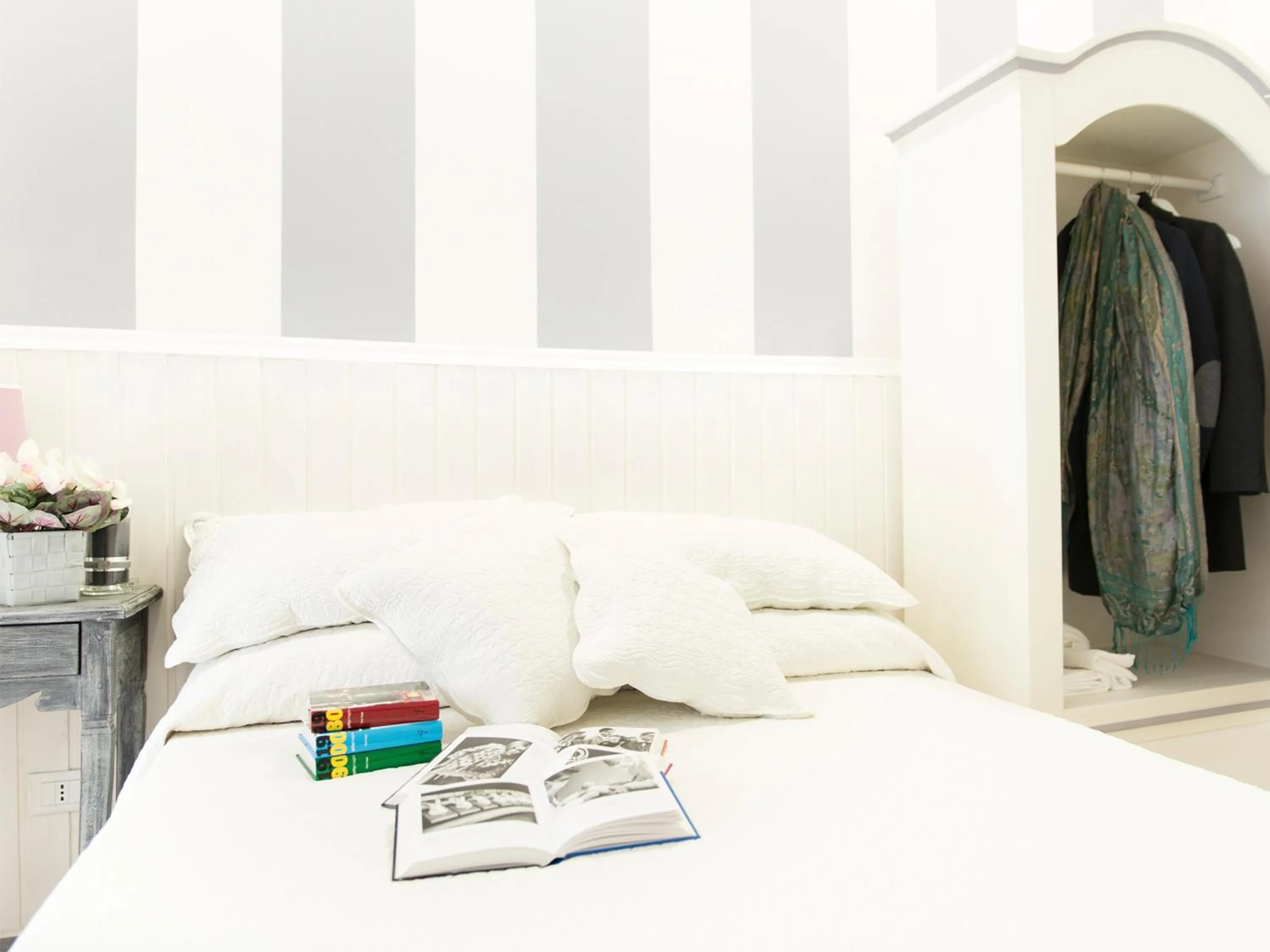 Decorative detail in Lungomare Rooms & Charme