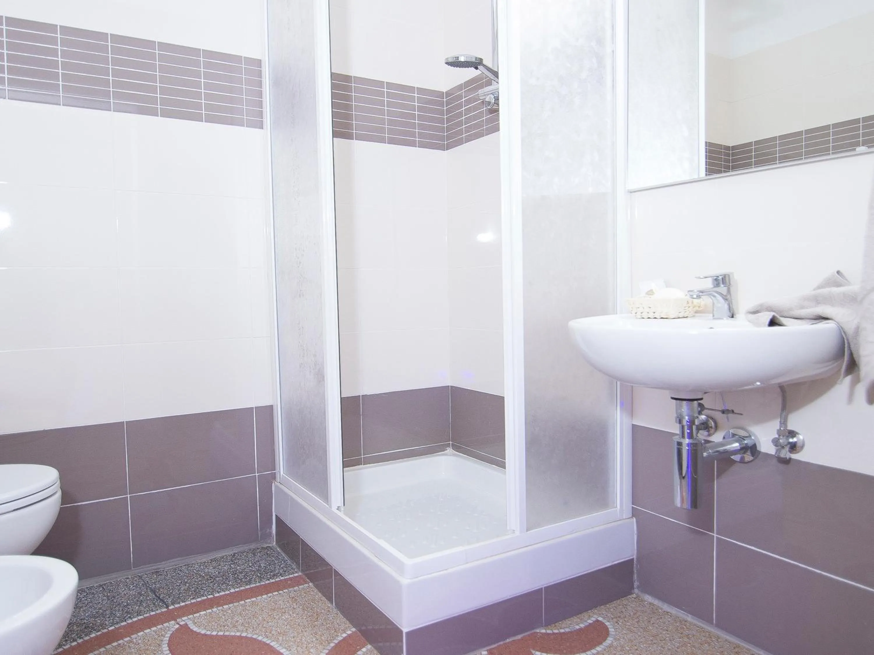 Shower in Lungomare Rooms & Charme