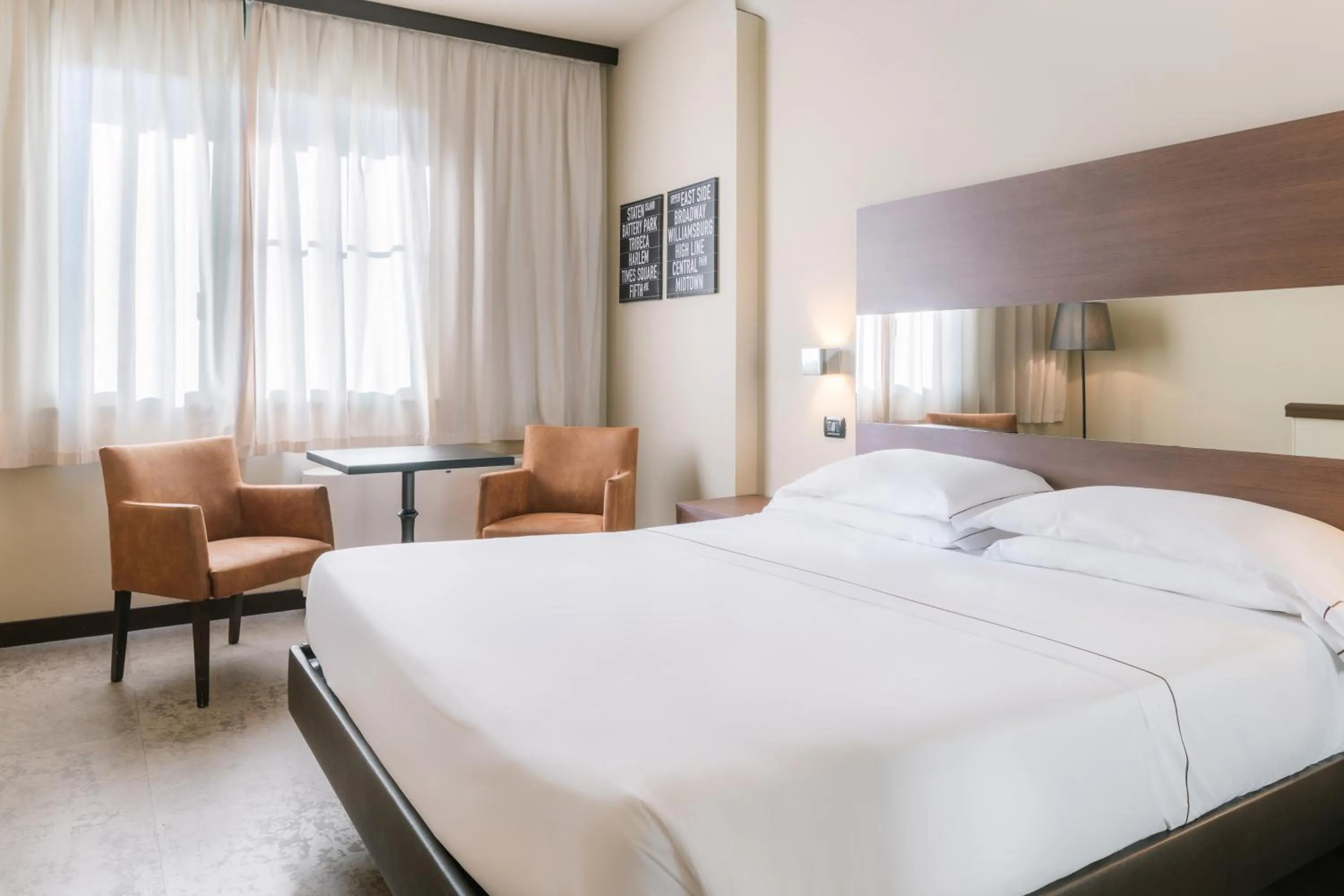 Bedroom, Bed in Smart Hotel King, by R Collection Hotels