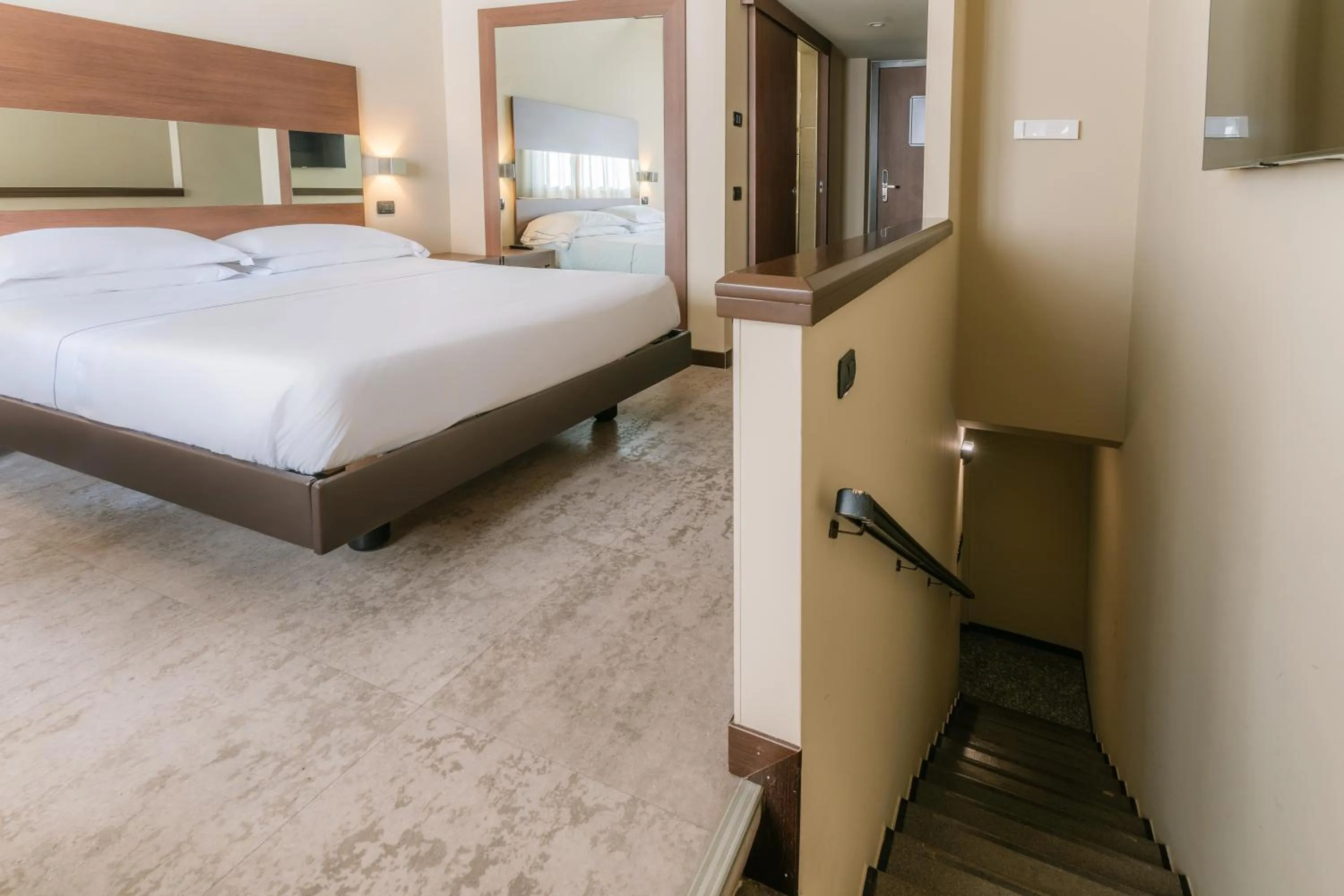 Bedroom, Bed in Smart Hotel King, by R Collection Hotels