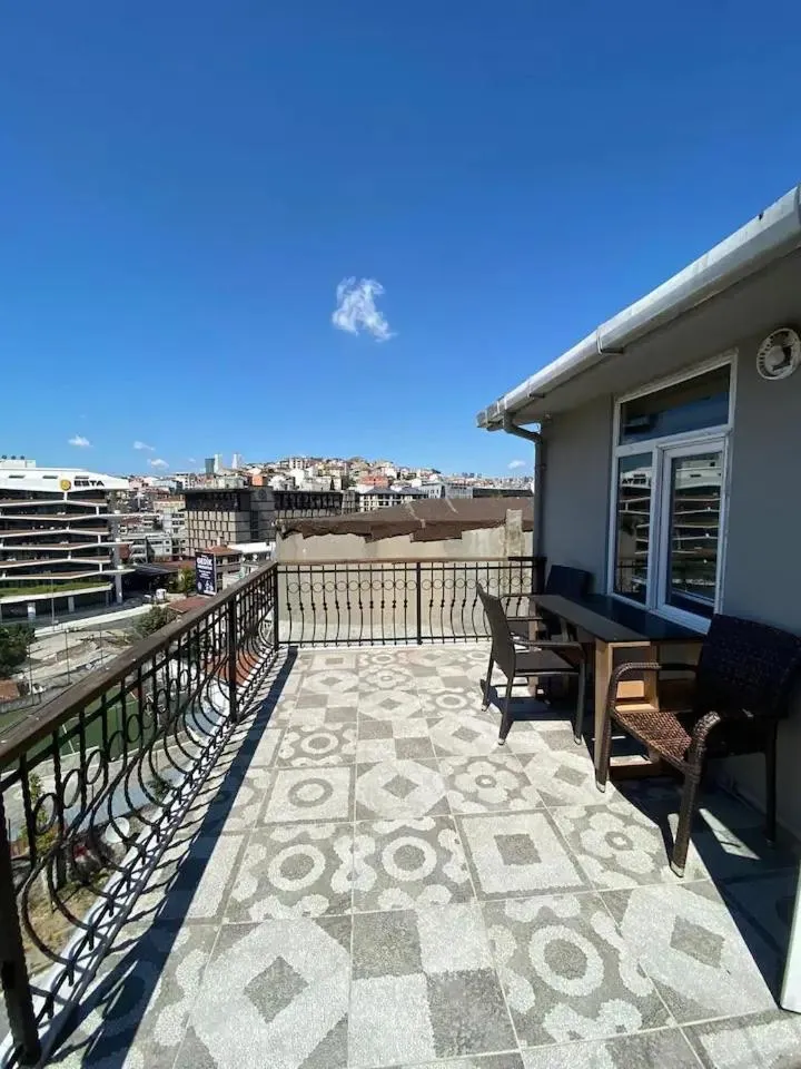 Balcony/Terrace in Zelya Istanbul Flats