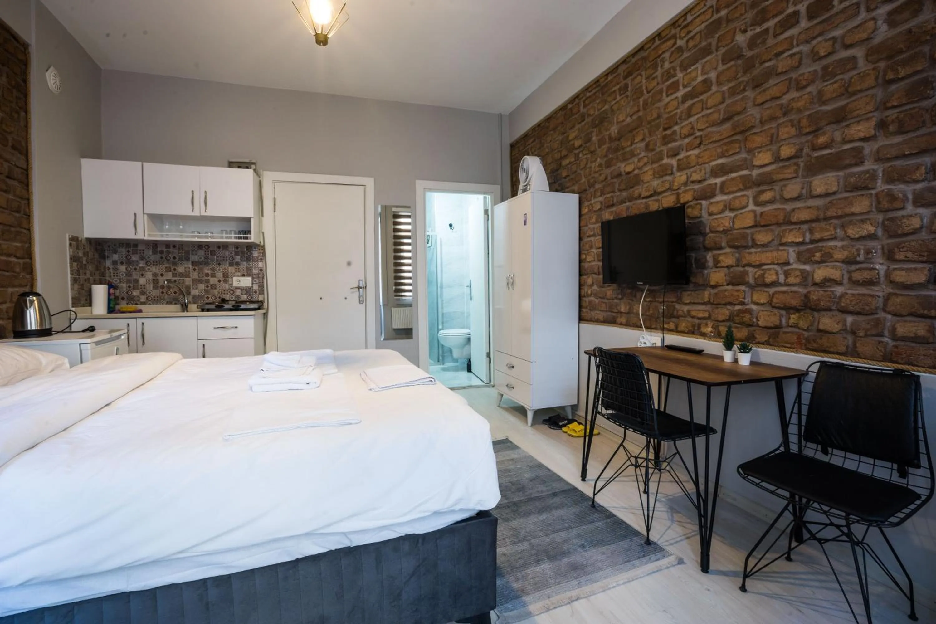 Bed in Zelya Istanbul Flats