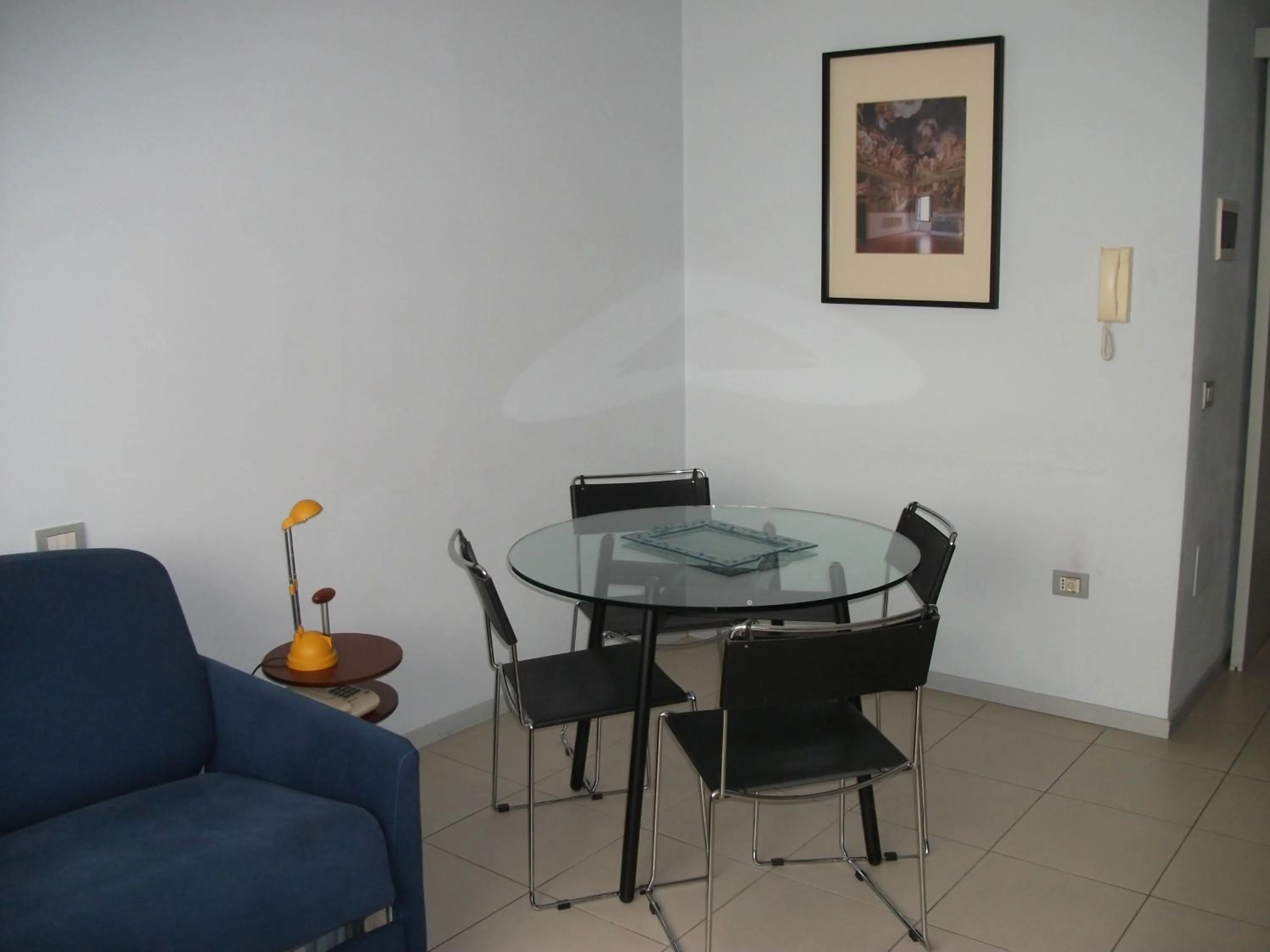 Vista Hotel & Residence