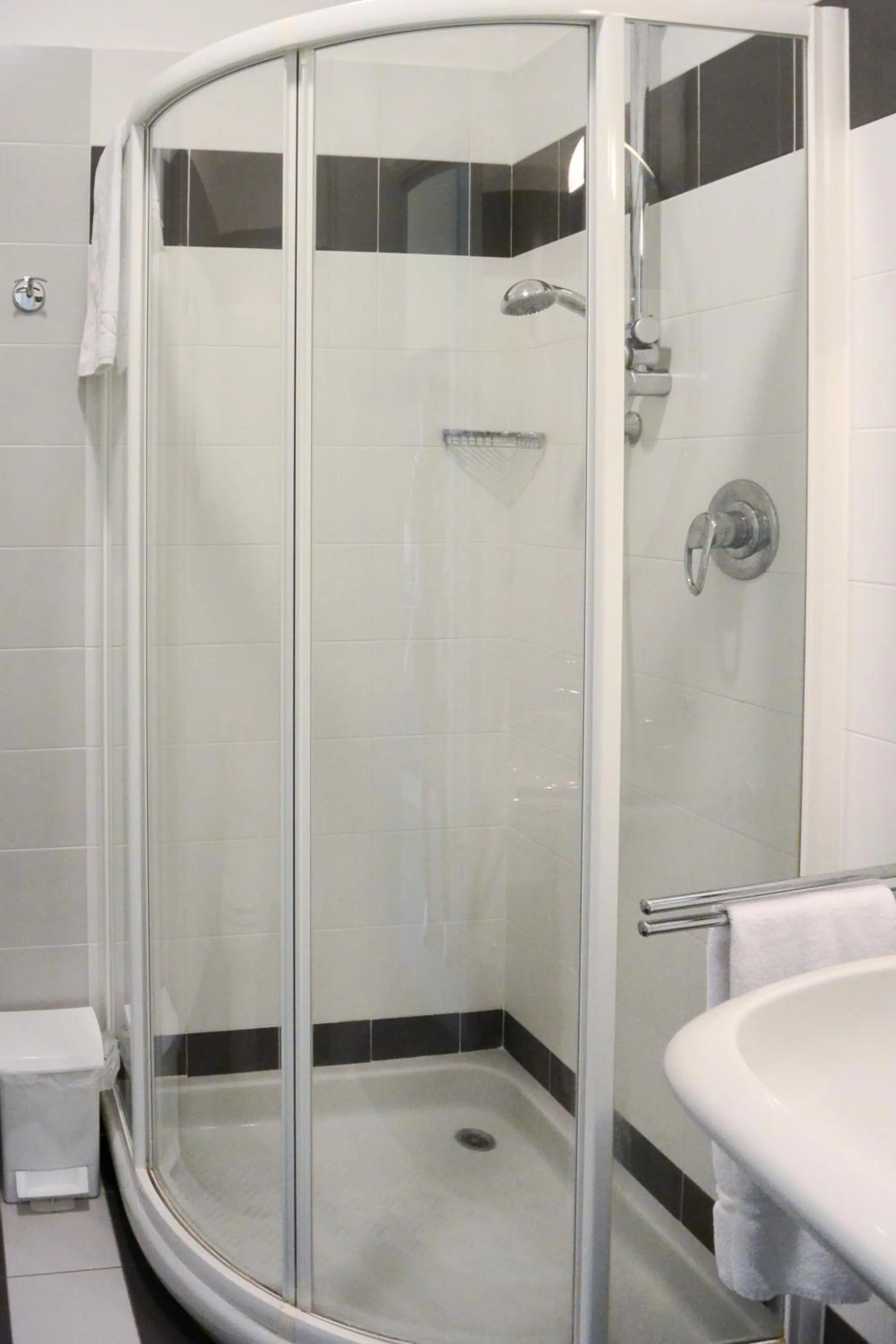 Bathroom in Vista Hotel & Residence