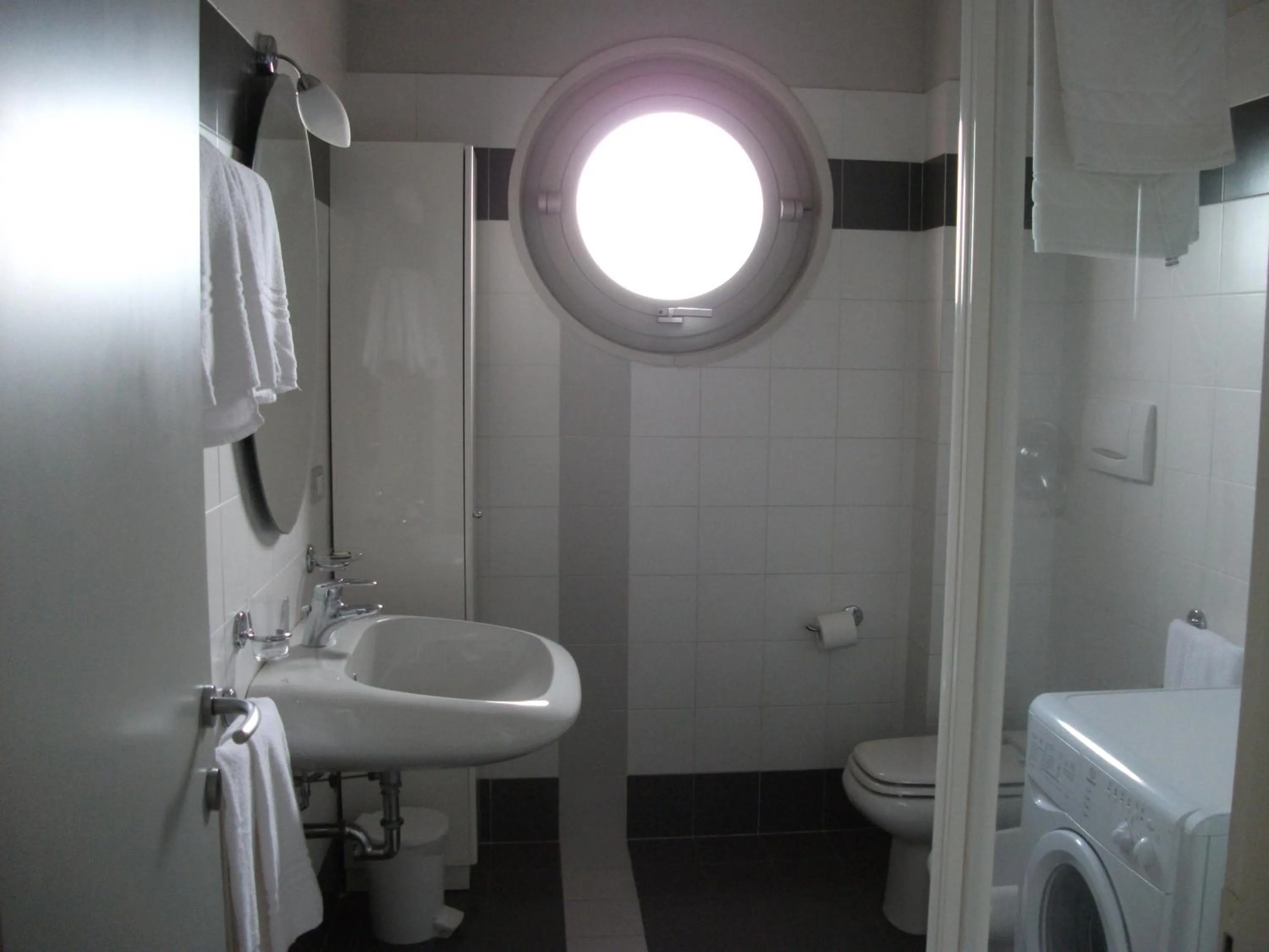 Bathroom in Vista Hotel & Residence