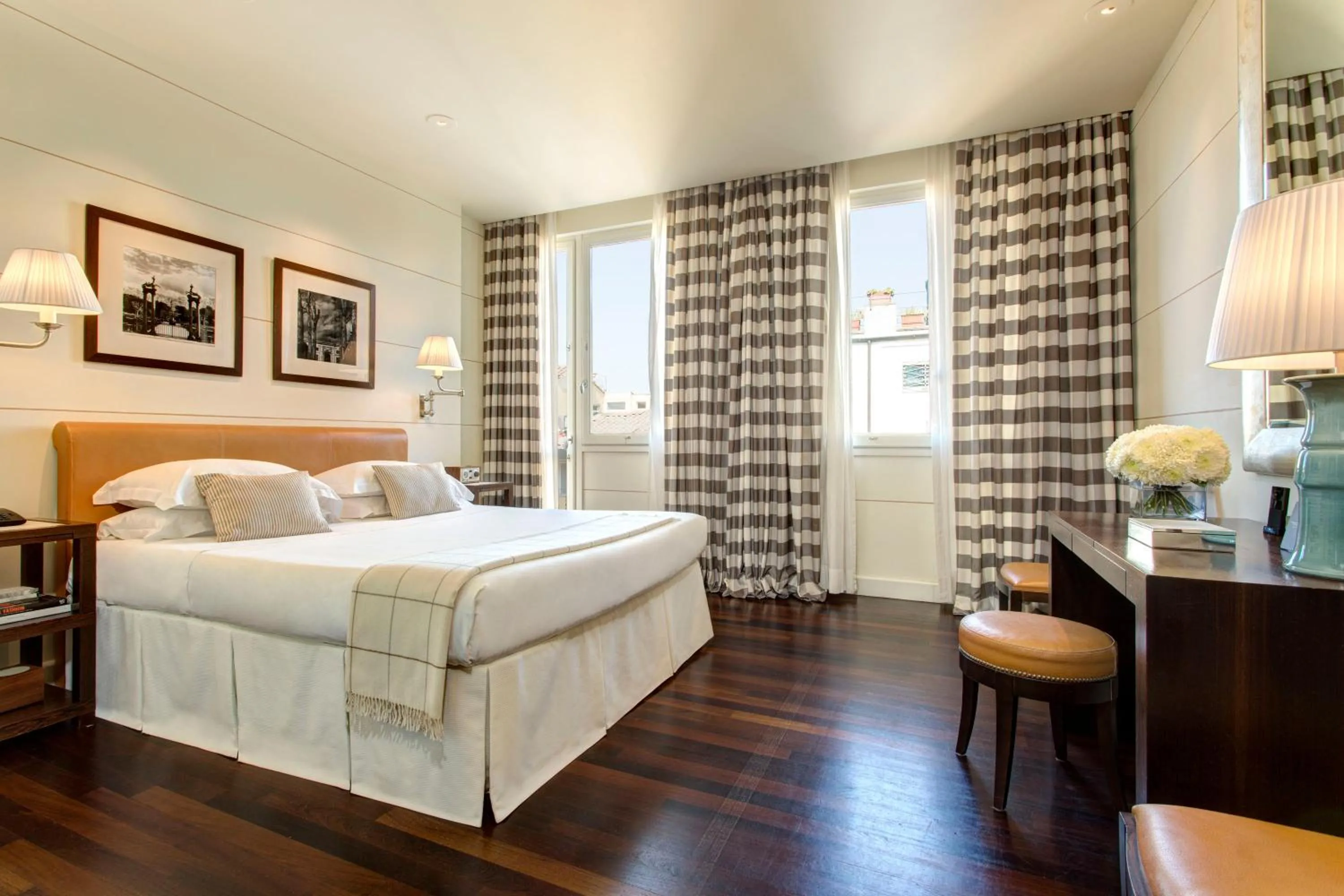 Bedroom, Bed in Gallery Hotel Art - Lungarno Collection