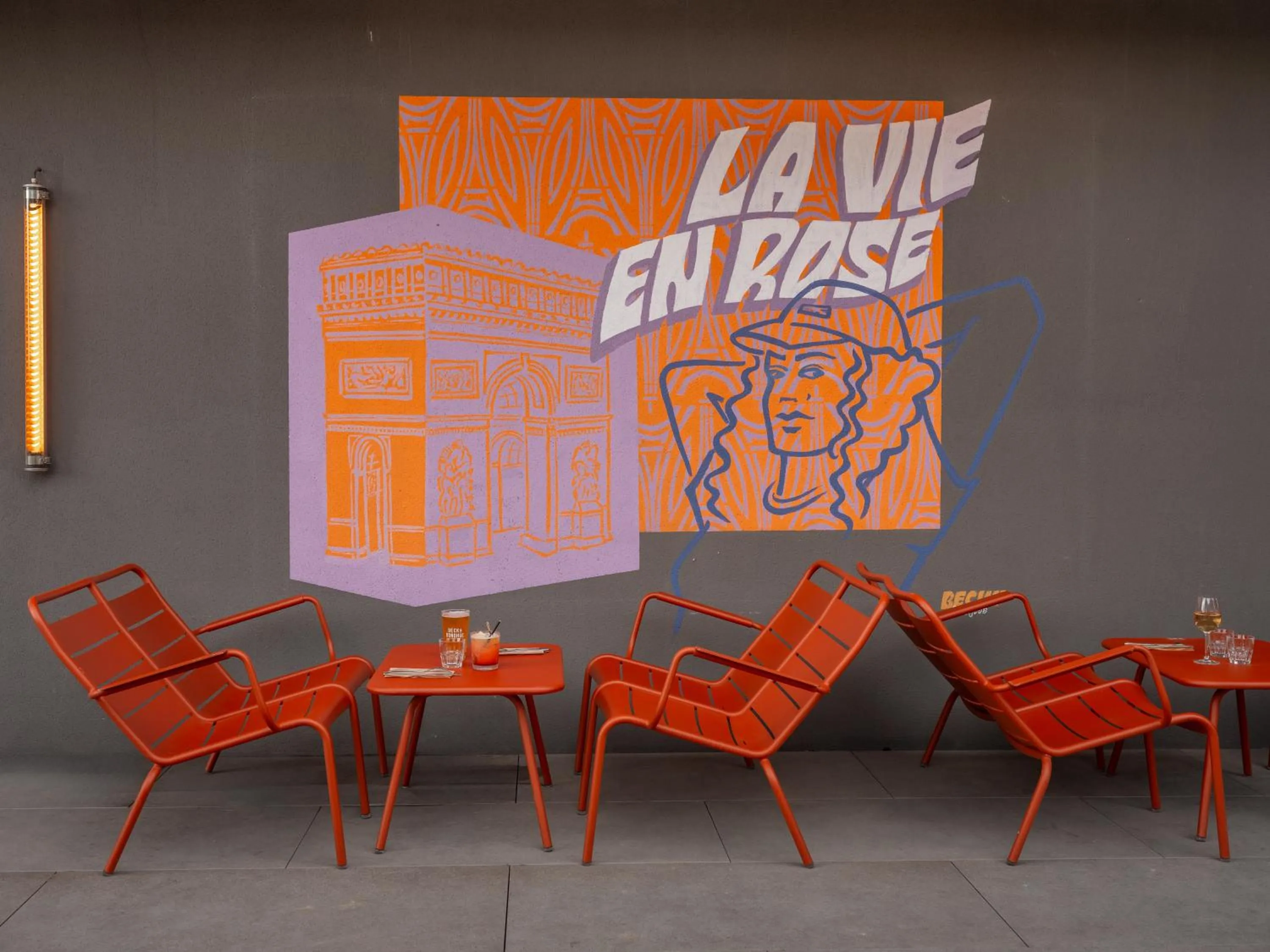 Patio in Eklo Hotels Paris Roissy CDG Airport