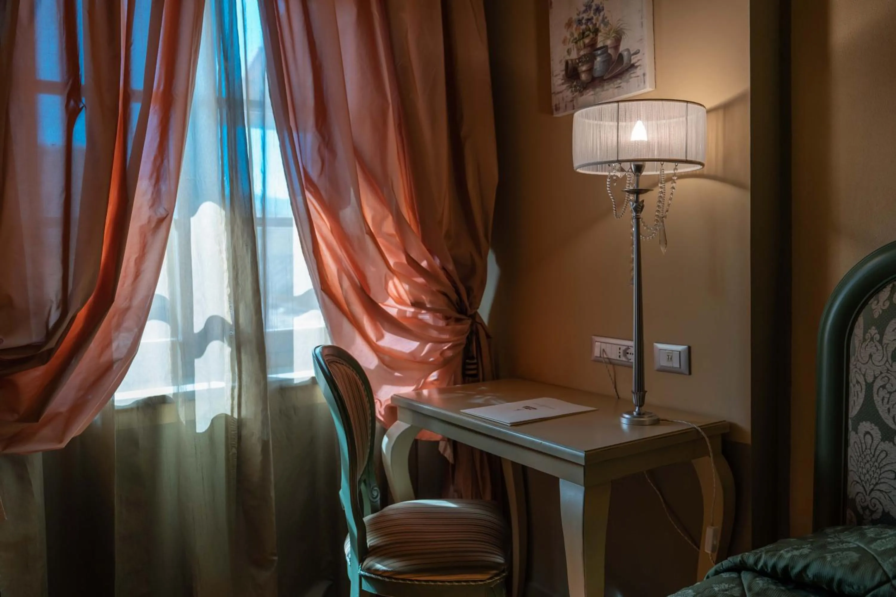 Bedroom in San Luca Palace