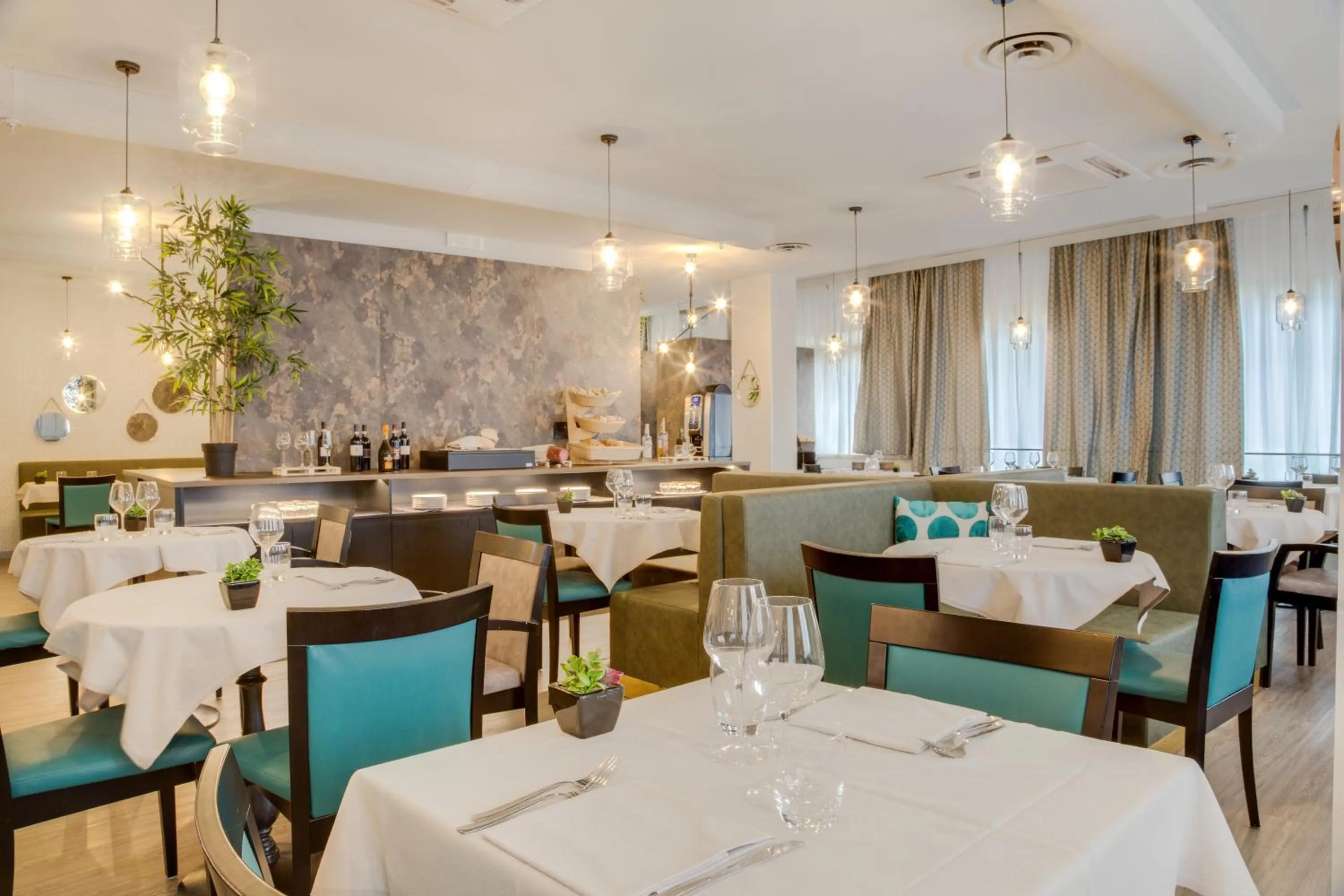 Restaurant/places to eat in Best Western Plus CHC Florence