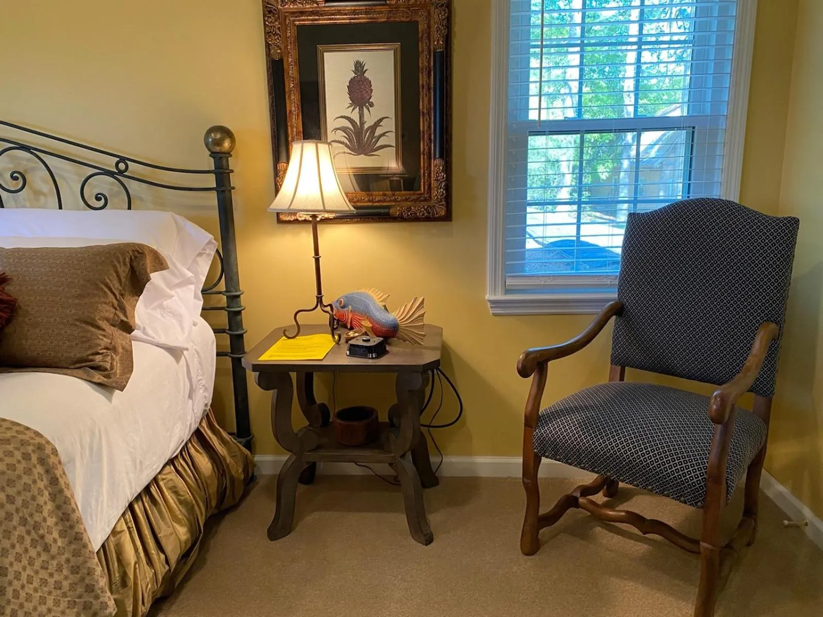 Bed in The Birdnest Inn