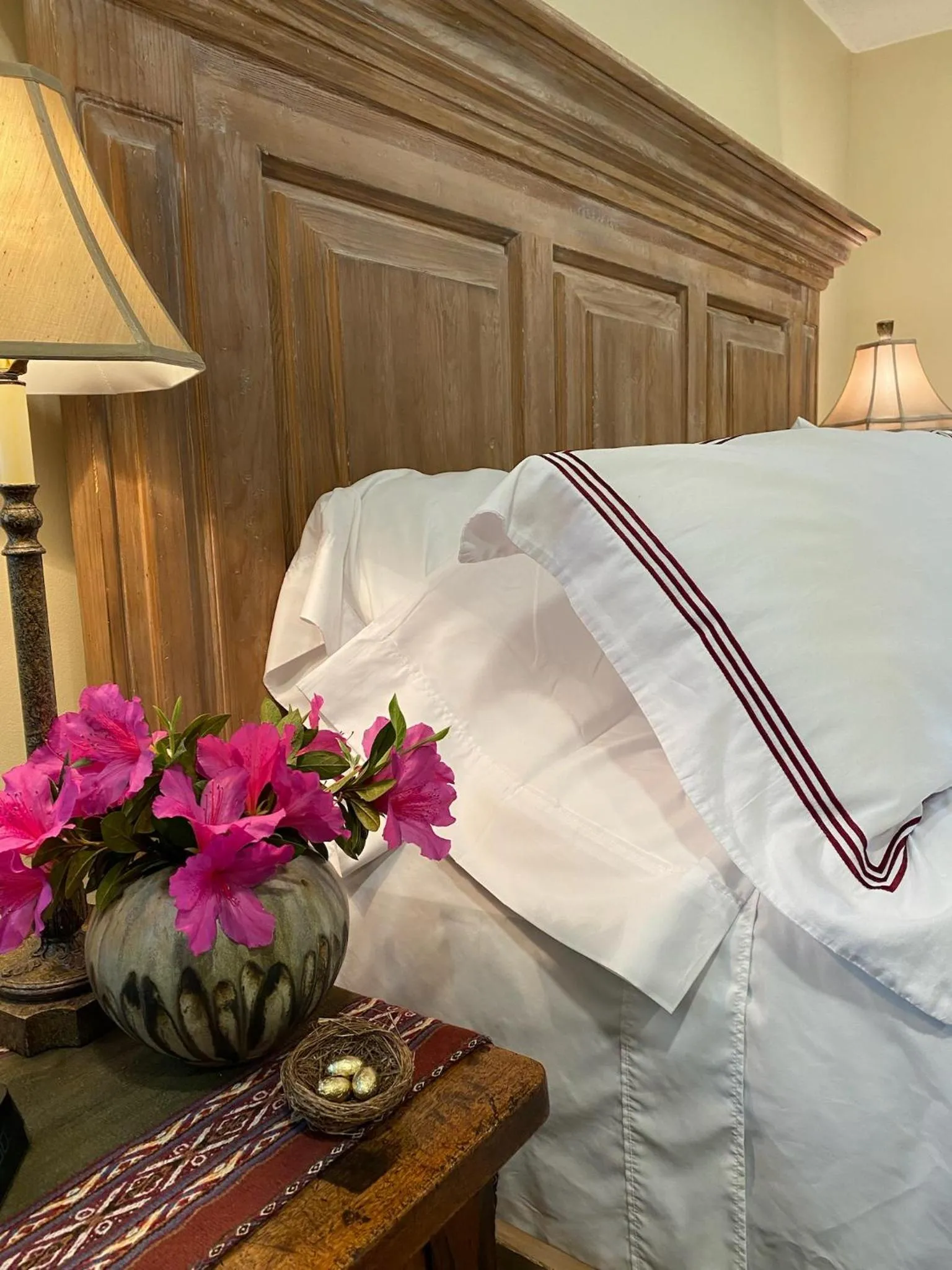 Bed in The Birdnest Inn