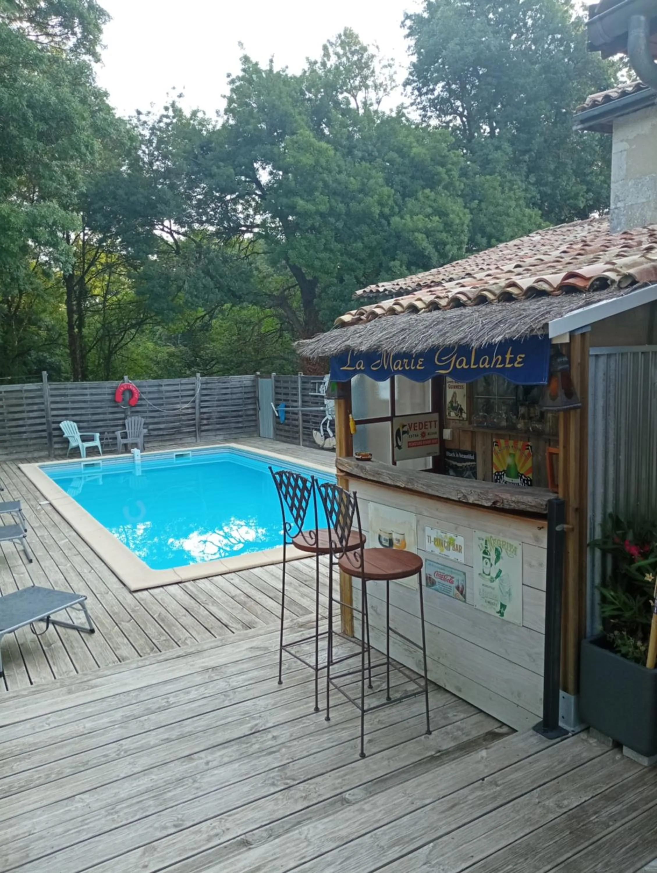 Swimming pool in La Girondine